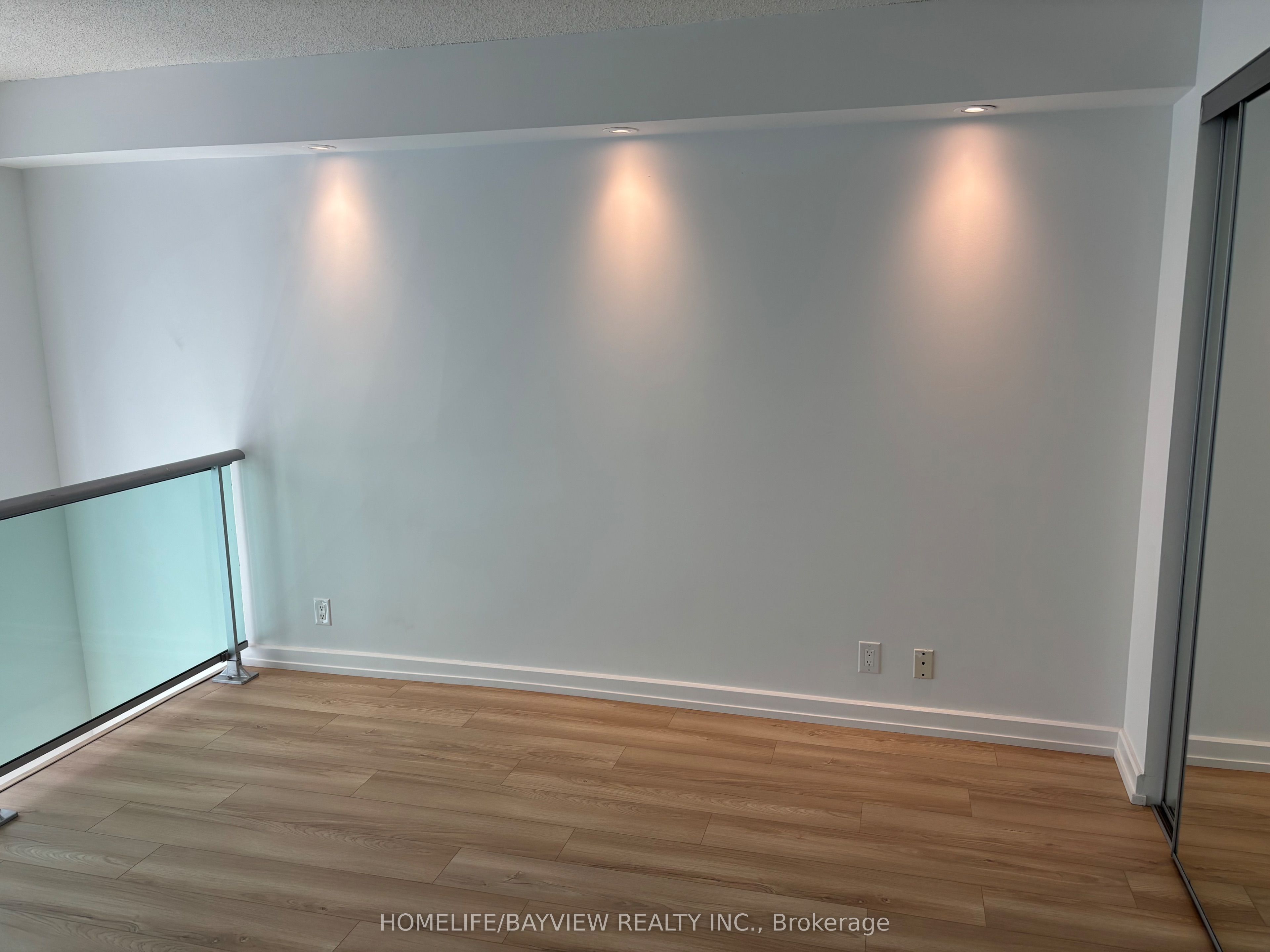 #1114 - 36 Blue Jays Way Property Photo 11