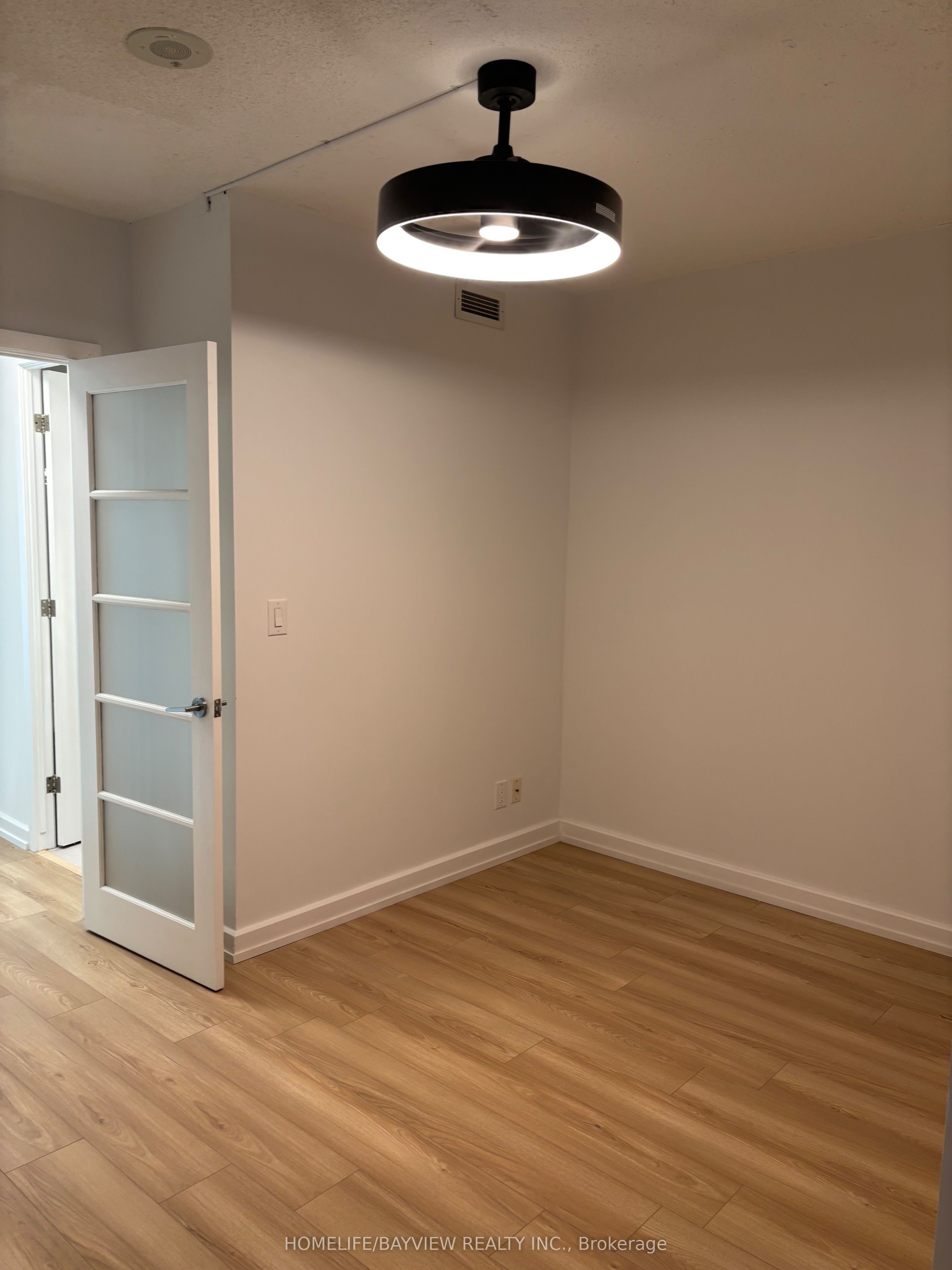 #1114 - 36 Blue Jays Way Property Photo 15