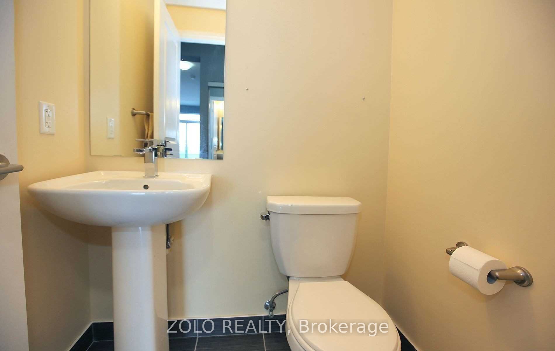 #1602 - 7890 Bathurst Street Property Photo 8