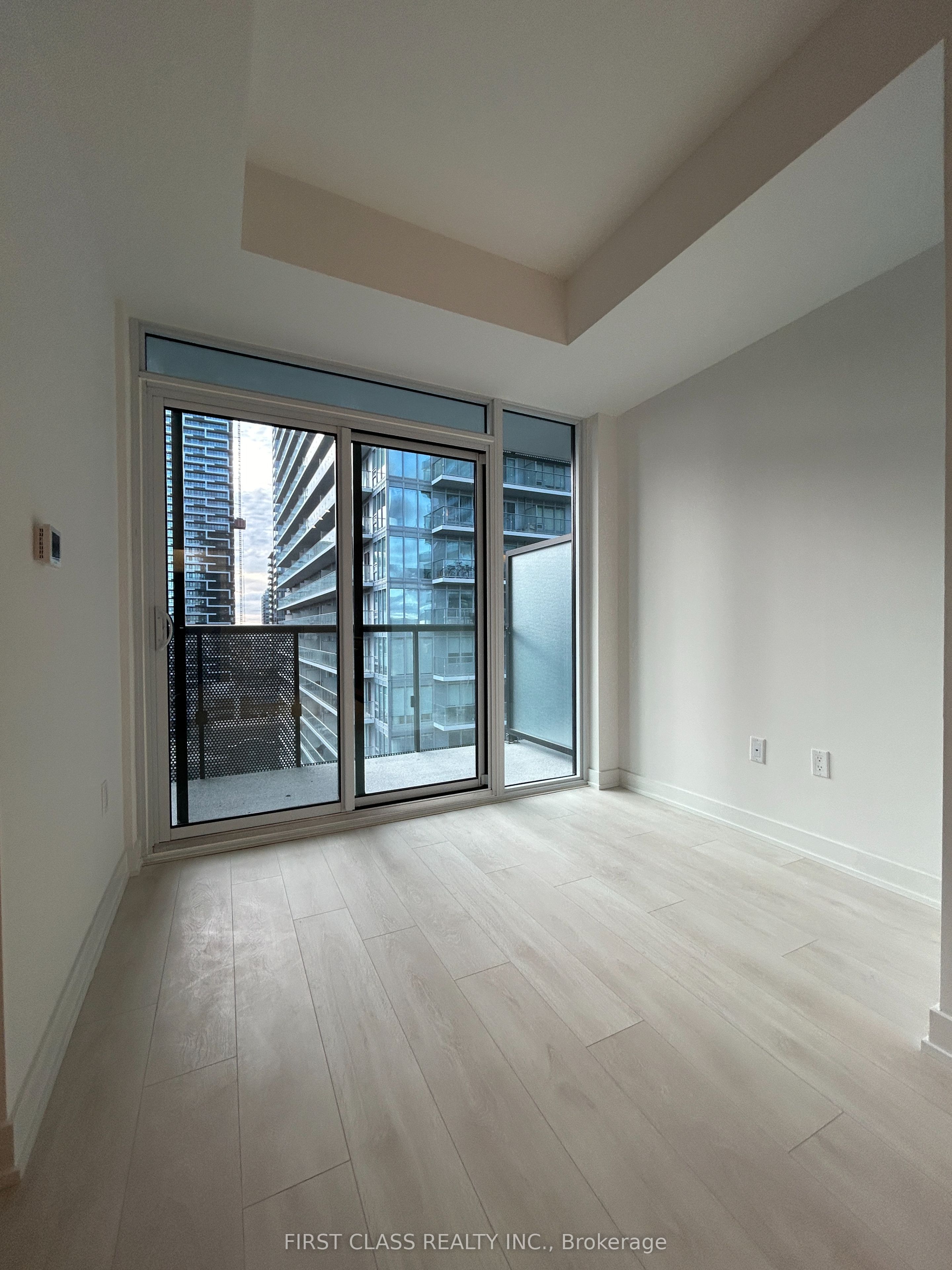 #1603 - 127 Broadway Avenue Property Photo 9