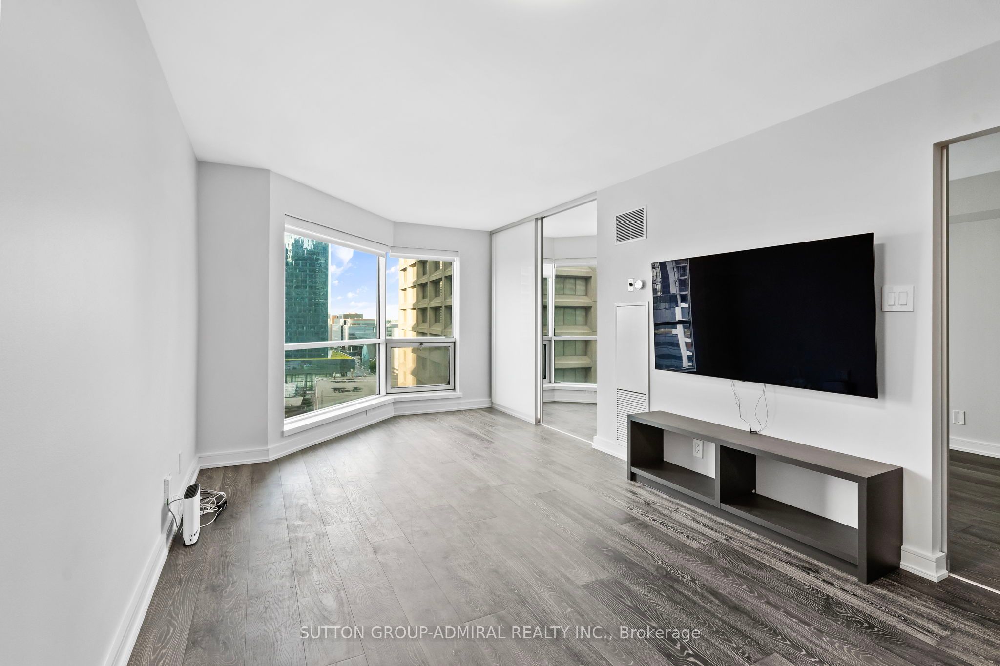 #1910 - 10 Yonge Street Property Photo 10