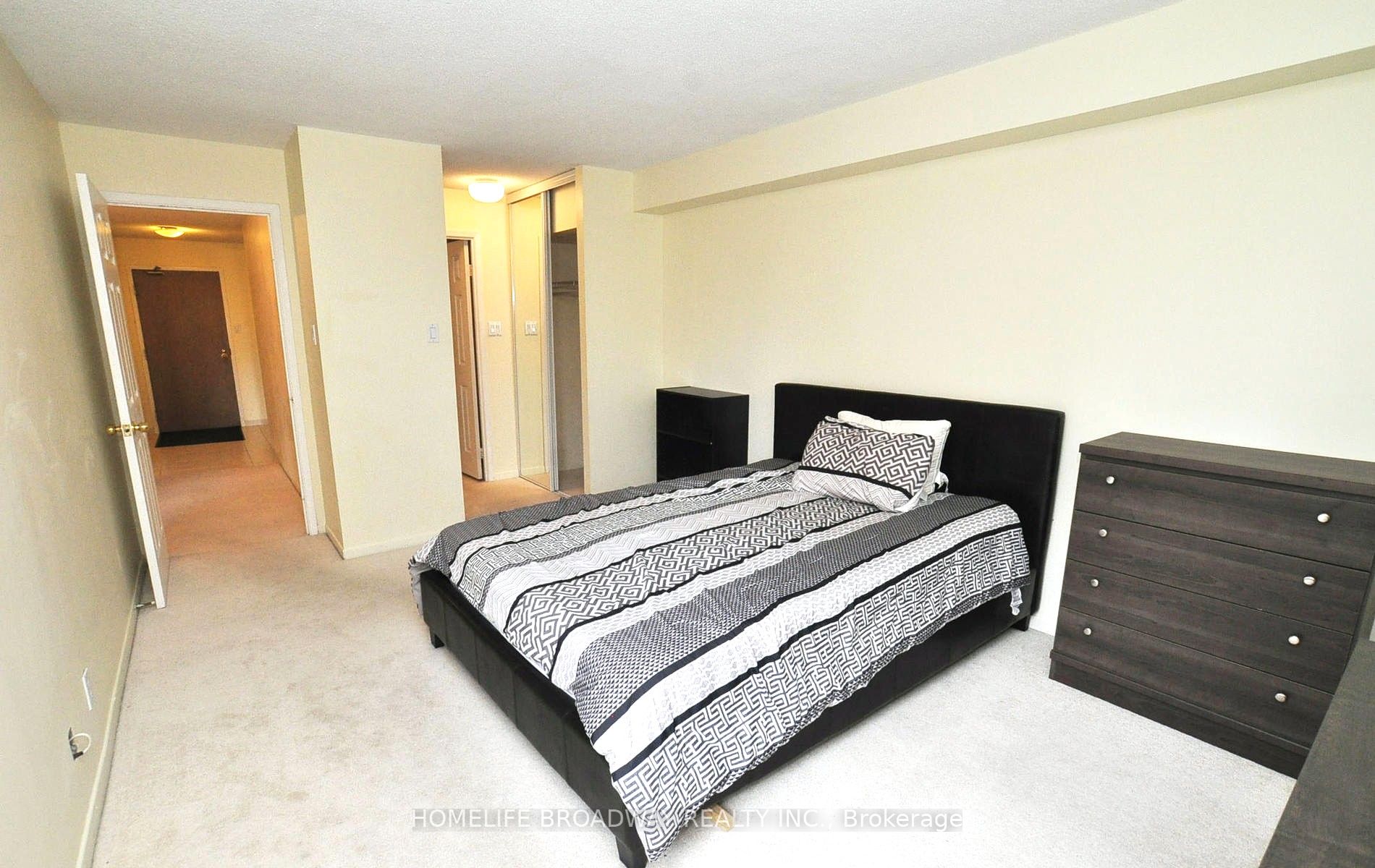 #707 - 298 Jarvis Street Property Photo 11