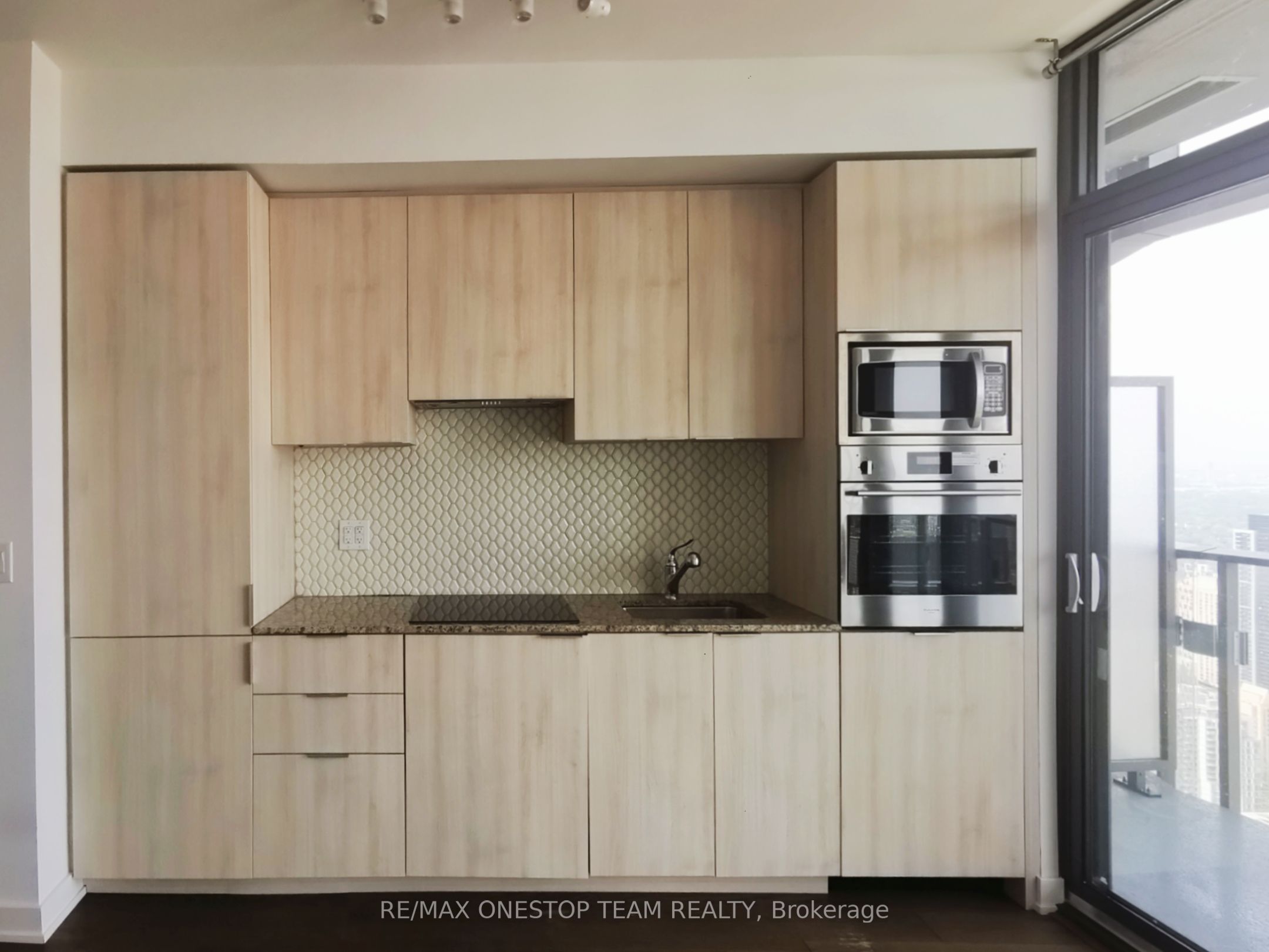 #6013 - 11 Wellesley Street Property Photo 6