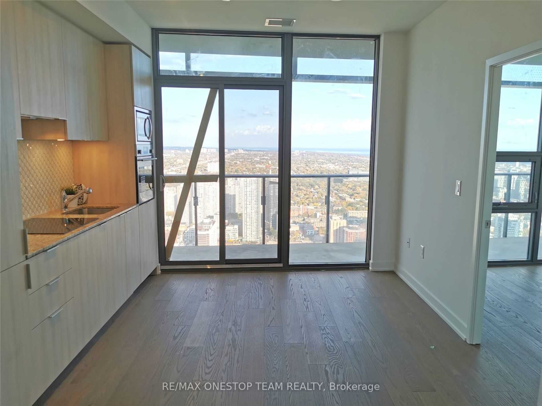 #6013 - 11 Wellesley Street Property Photo 8