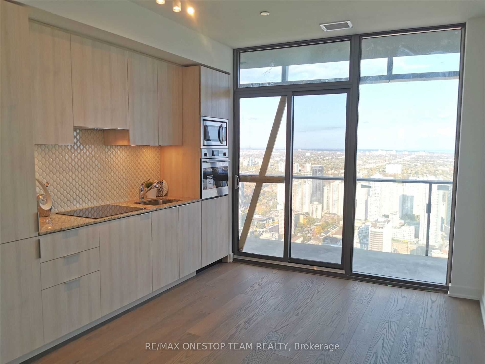 #6013 - 11 Wellesley Street Property Photo 10