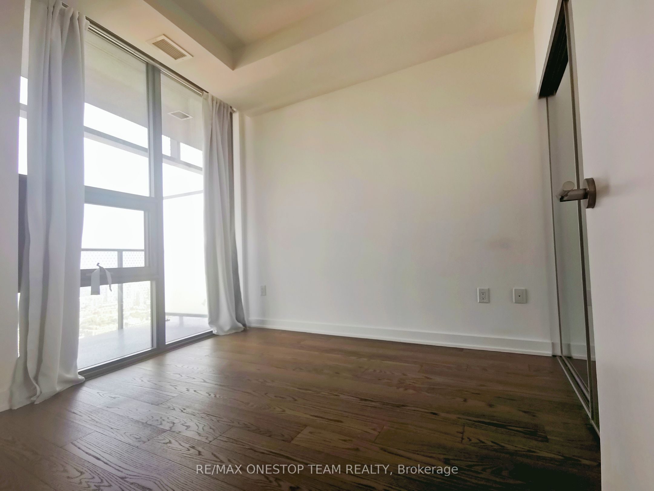 #6013 - 11 Wellesley Street Property Photo 11
