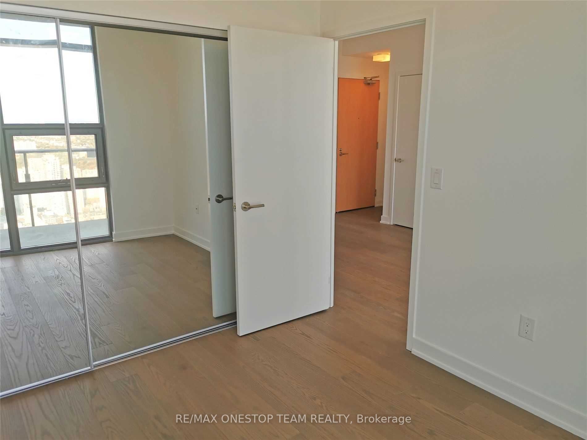 #6013 - 11 Wellesley Street Property Photo 12