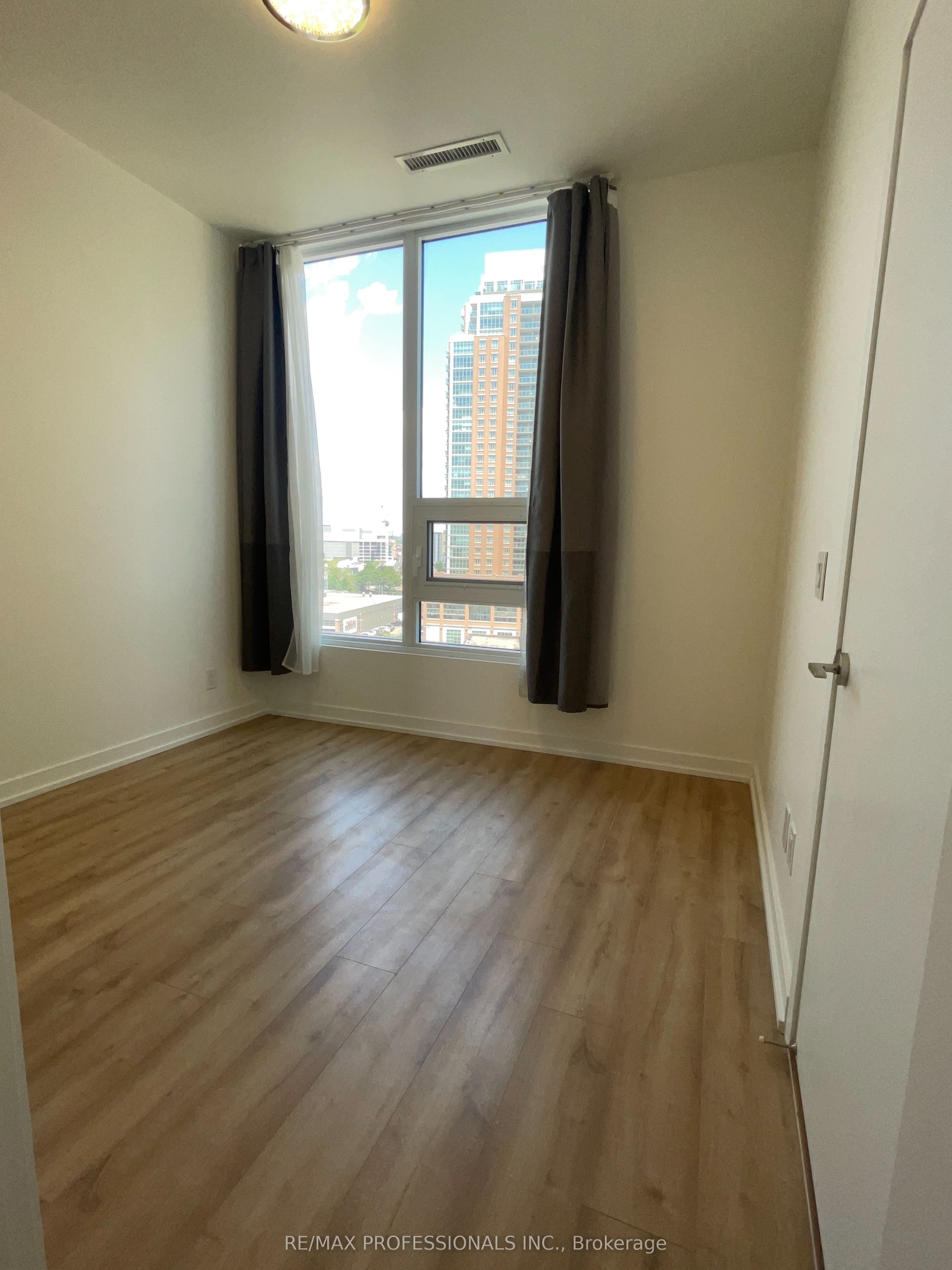 #710 - 135 East Liberty Street Property Photo 13