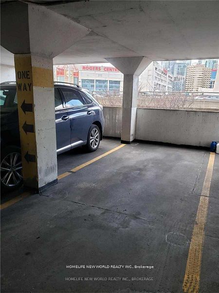 #2501 - 270 Queens Quay Property Photo 8
