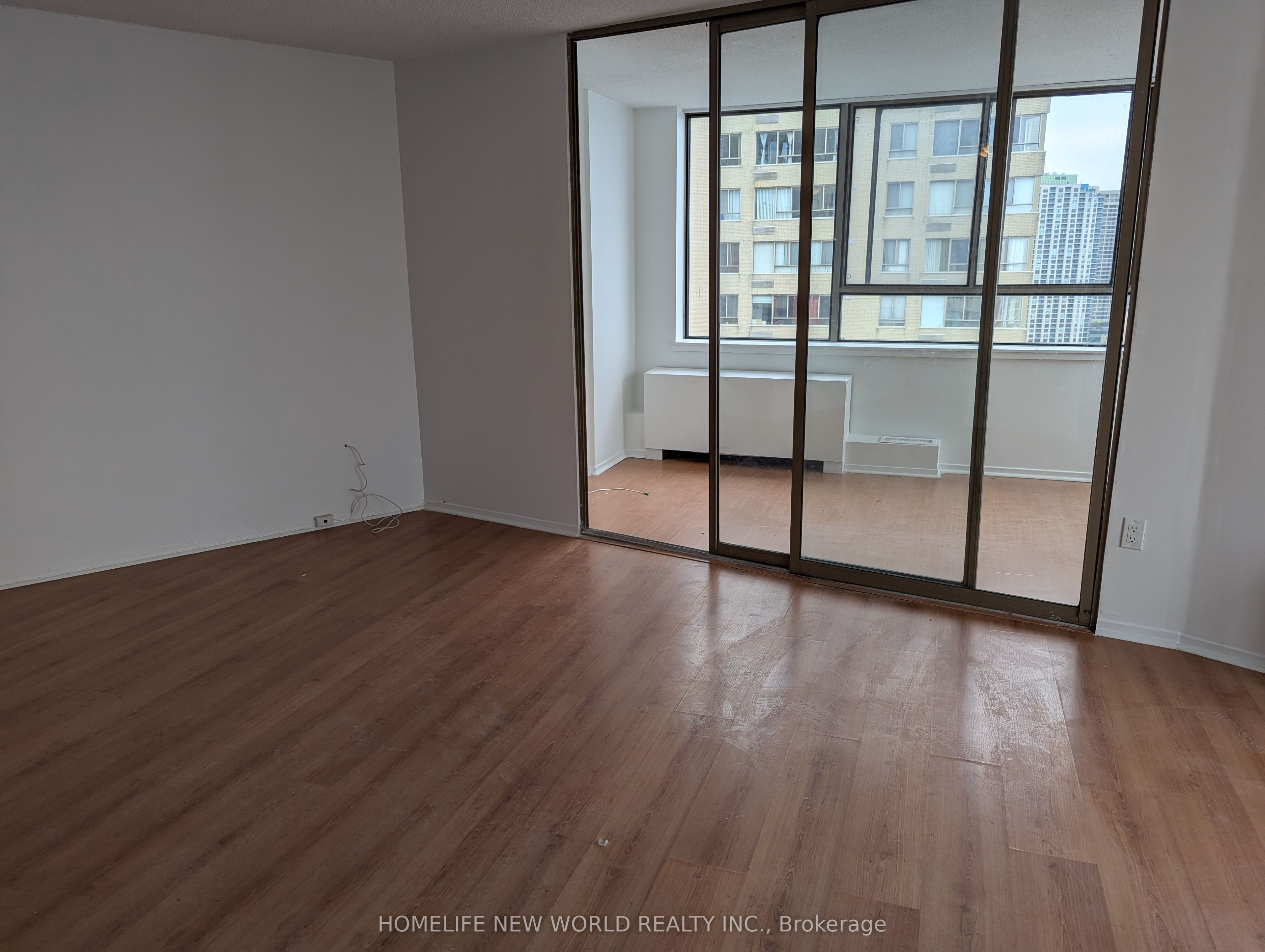 #2501 - 270 Queens Quay Property Photo 15