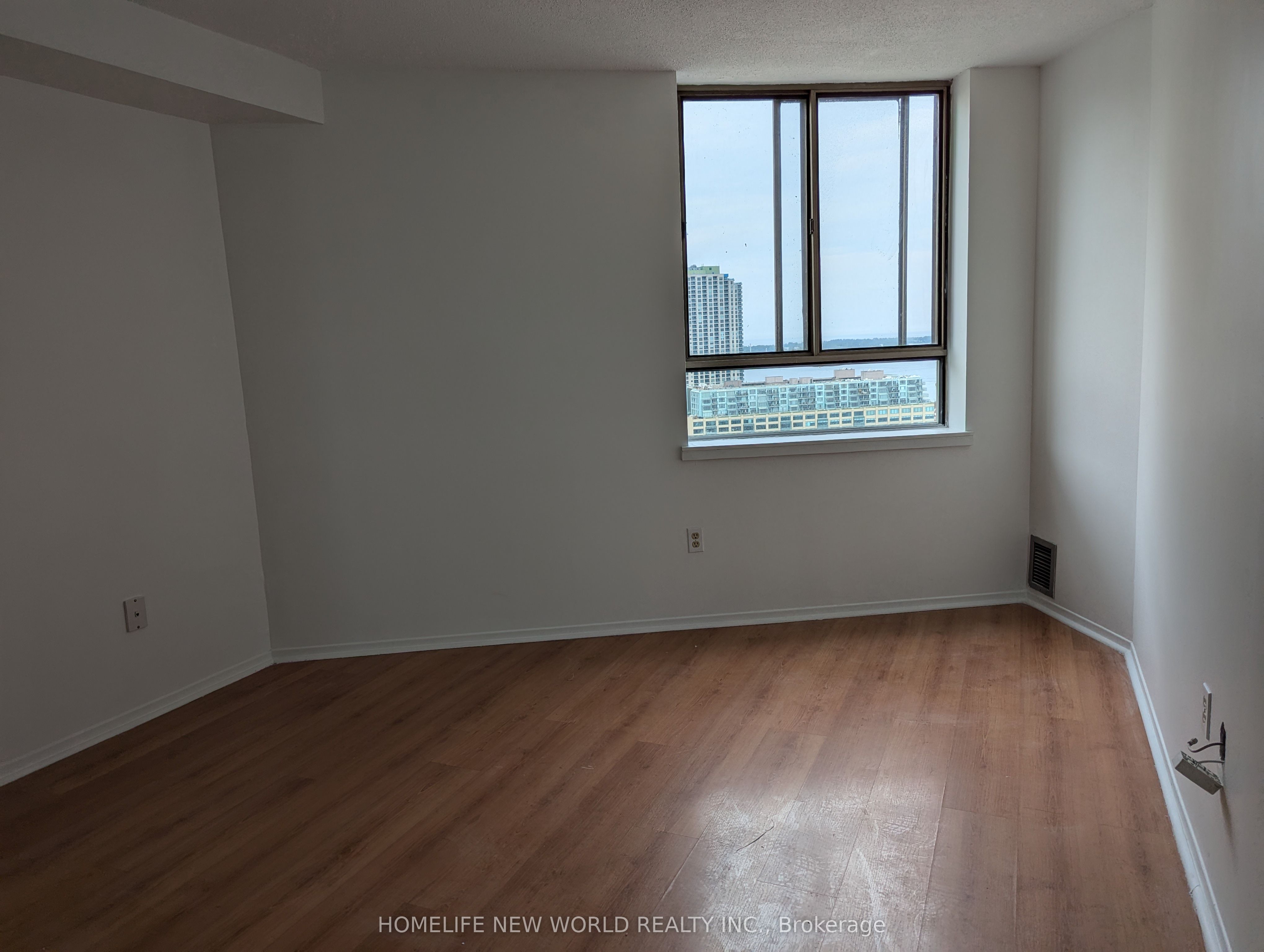 #2501 - 270 Queens Quay Property Photo 22