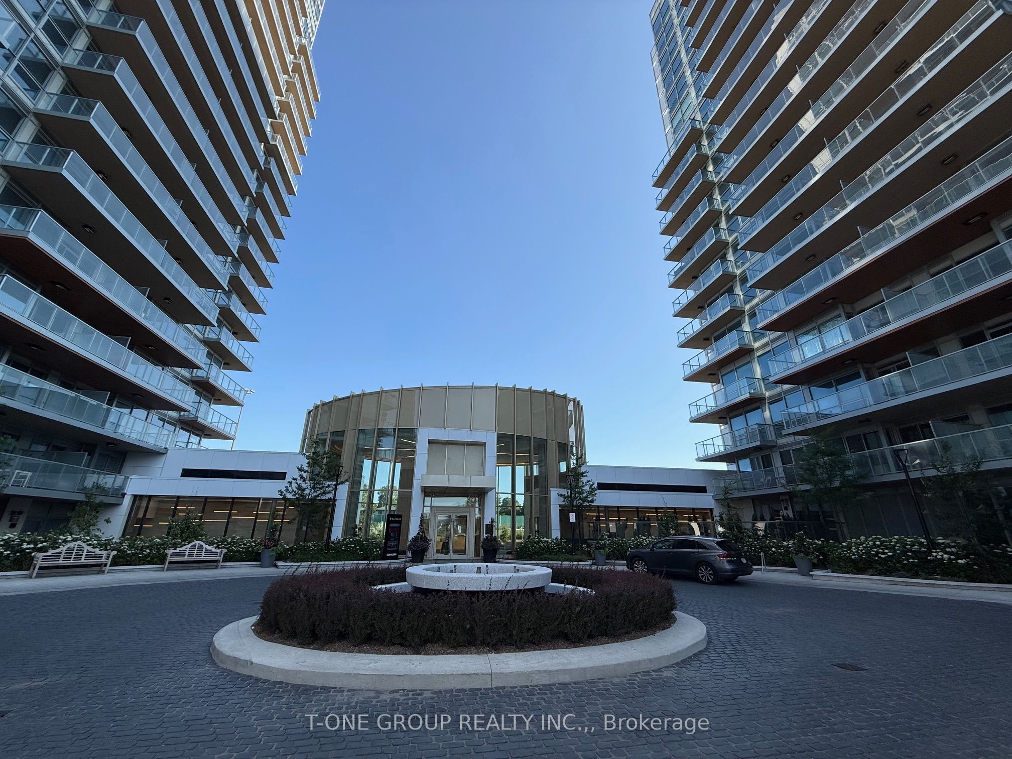 #1708 - 25 Mcmahon Drive Property Photo 2
