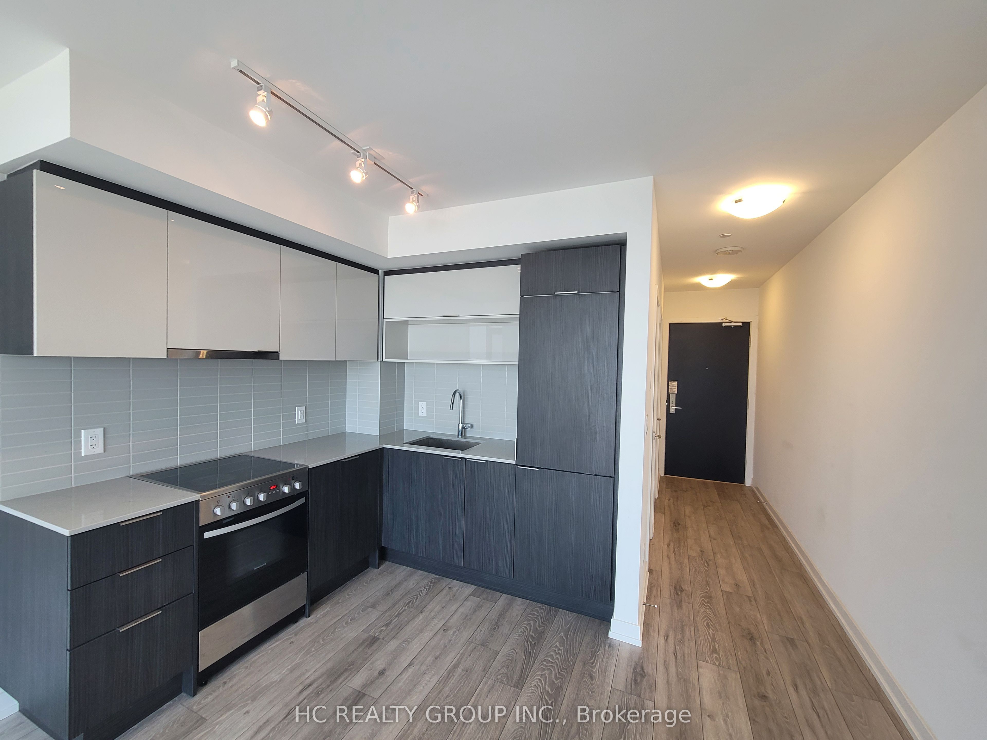 #ph 04 - 159 Wellesley Street Property Photo 6