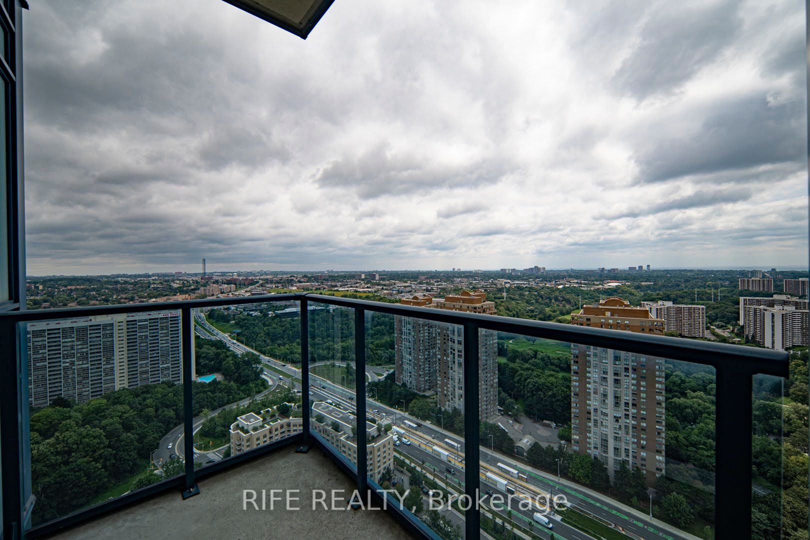 #3301 - 181 Wynford Drive Property Photo 12