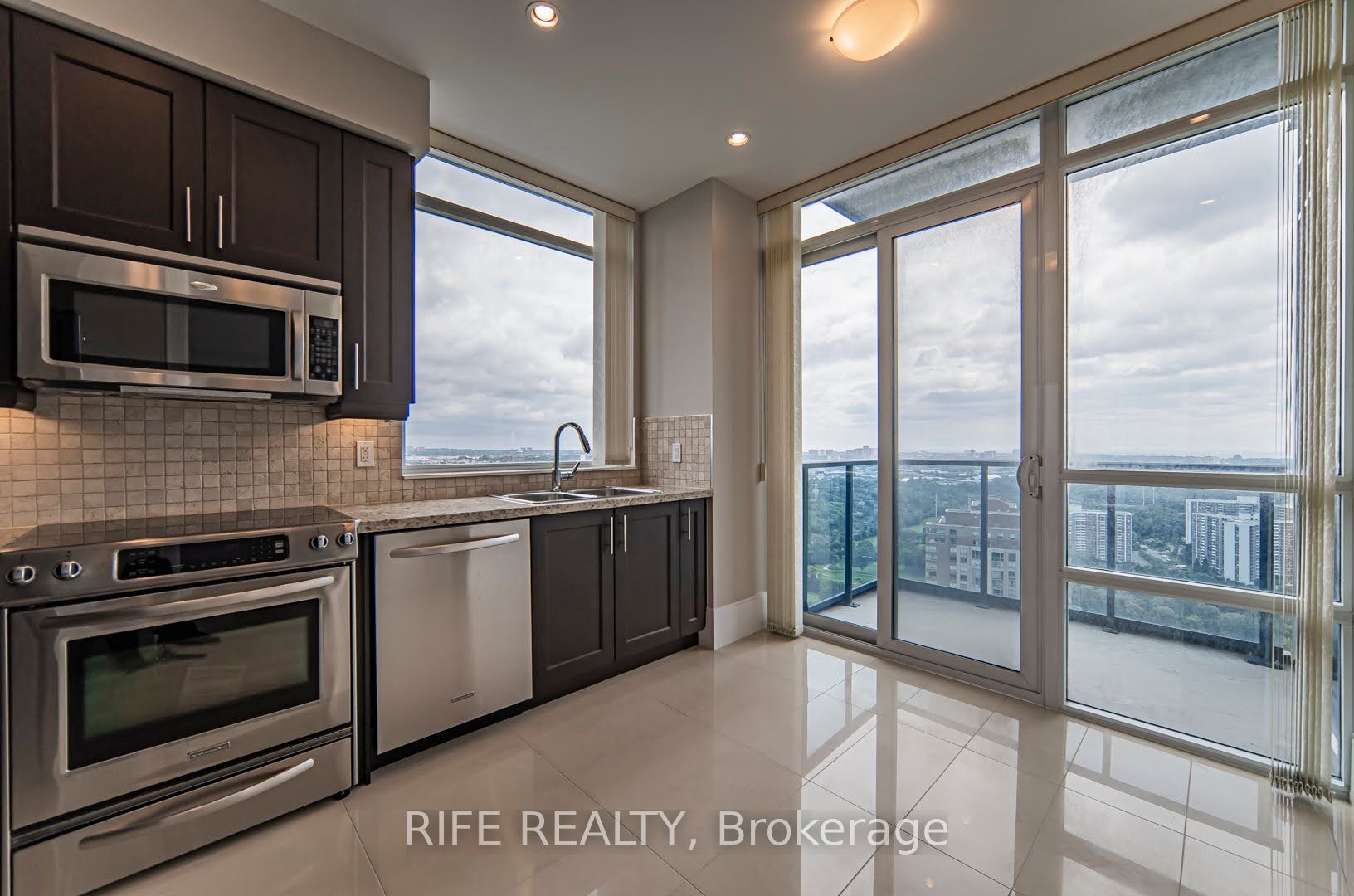 #3301 - 181 Wynford Drive Property Photo 35