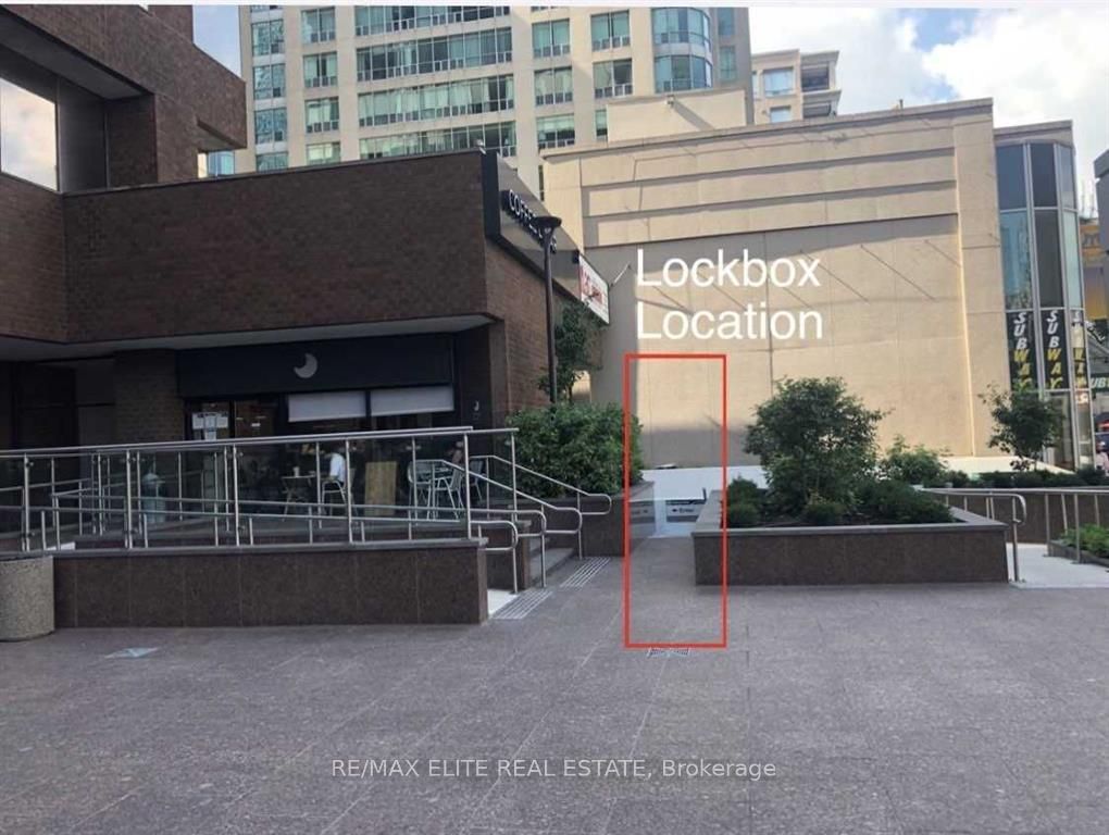 914 Yonge Street 1212 Property Photo 17