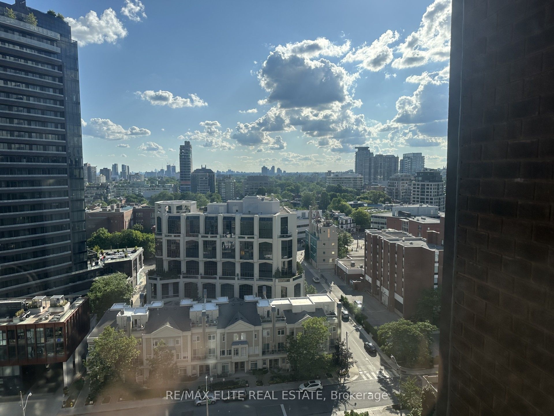 914 Yonge Street 1212 Property Photo 21