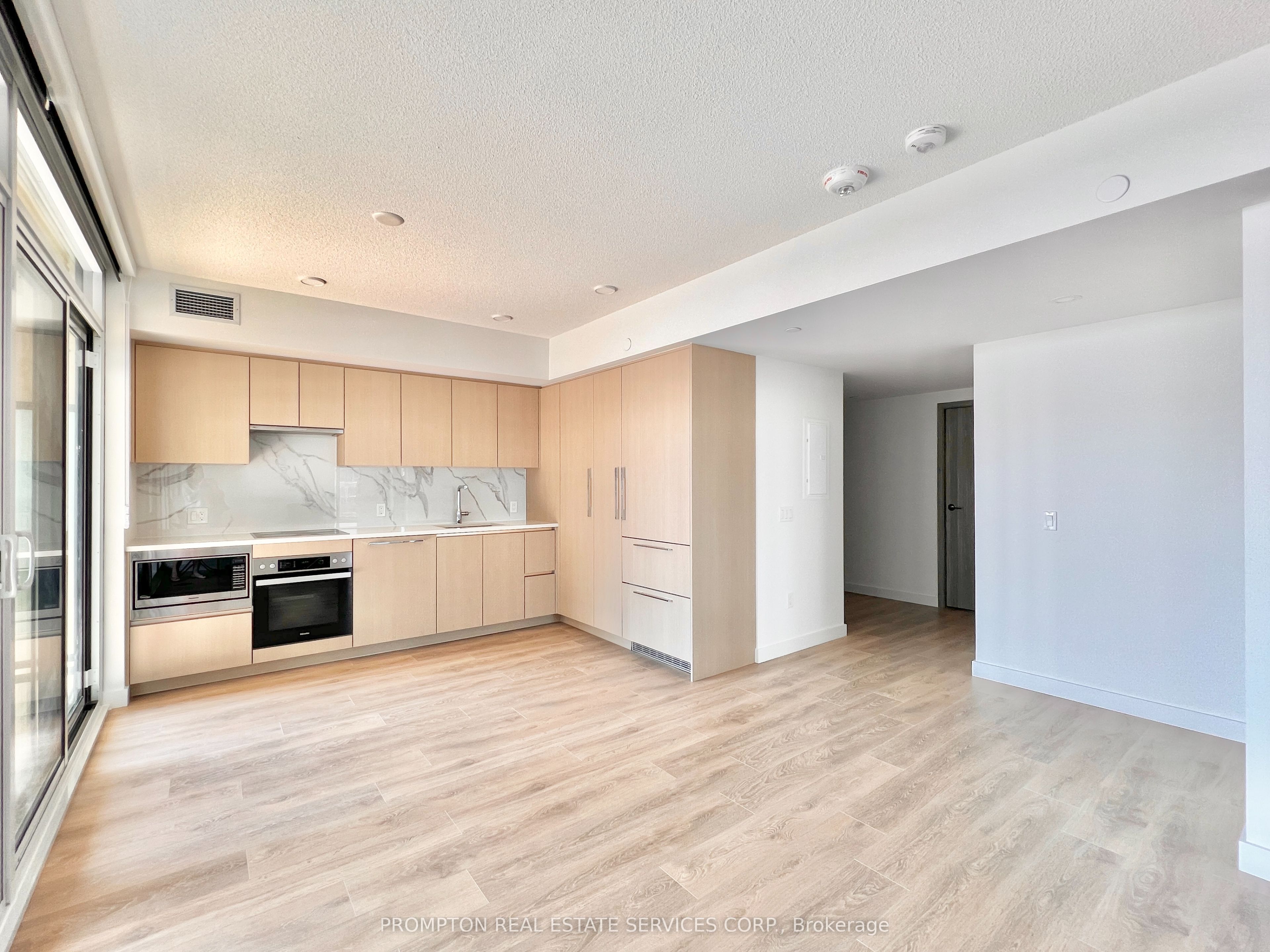 #4110 - 1 Concord Cityplace Way Property Photo 3