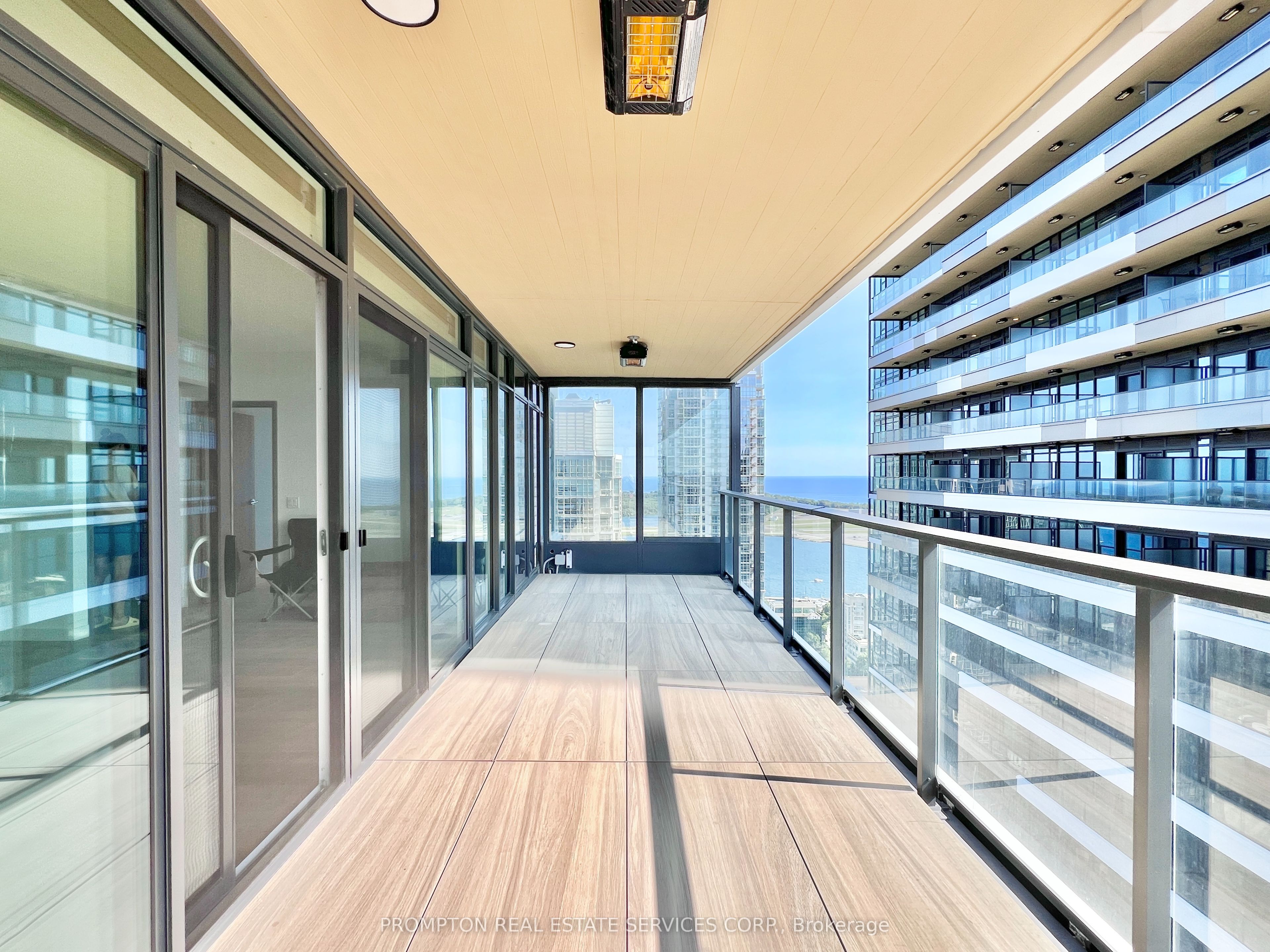 #4110 - 1 Concord Cityplace Way Property Photo 6