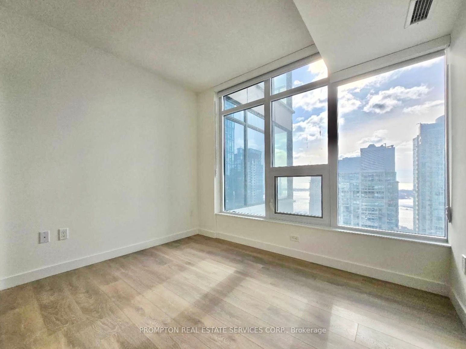 #4110 - 1 Concord Cityplace Way Property Photo 24