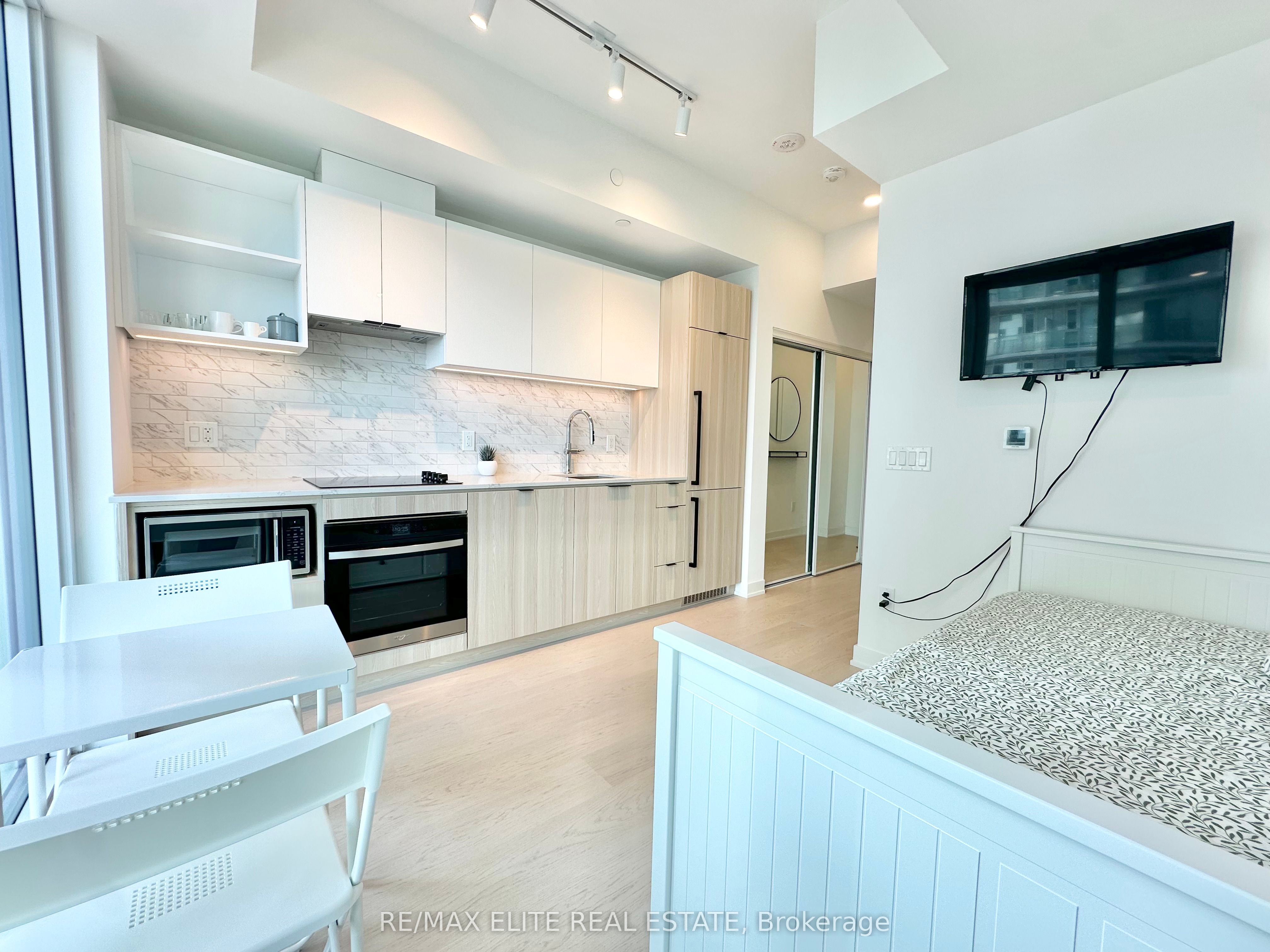 252 Church Street 2107 Property Photo 10