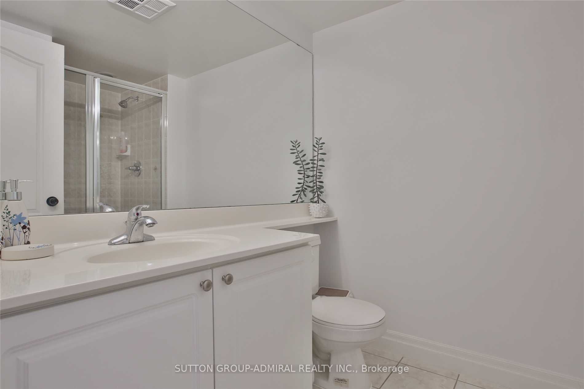 #1206 - 21 Hillcrest Avenue Property Photo 15