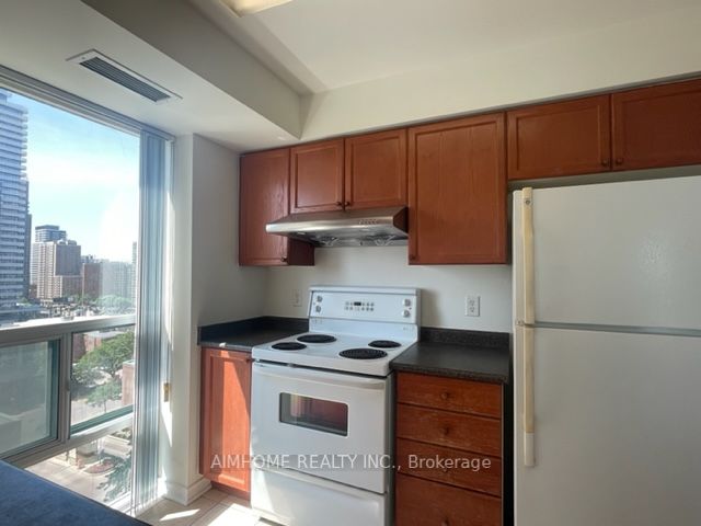 #1002 - 26 Olive Avenue Property Photo 6