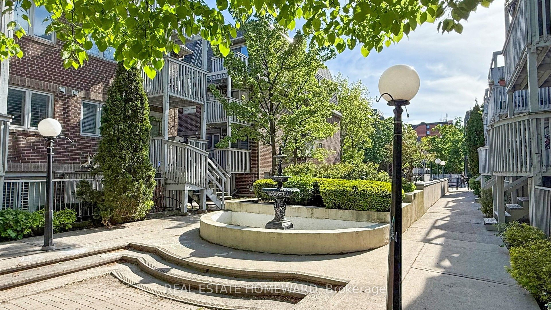 #b - 895 Adelaide Street Property Photo 29