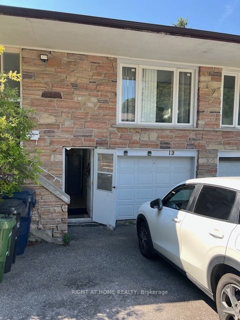 #bsmt - 19 Clancy Drive Property Photo 2