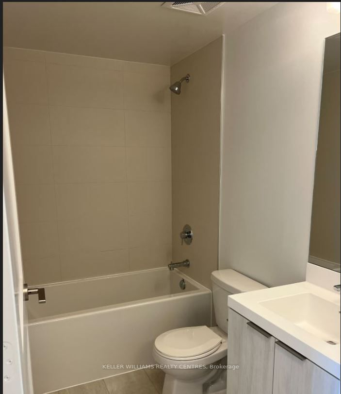 #3515 - 8 Widmer Street Property Photo 9