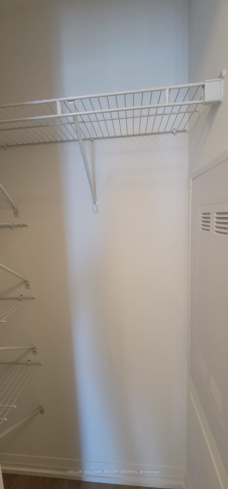 #3515 - 8 Widmer Street Property Photo 11