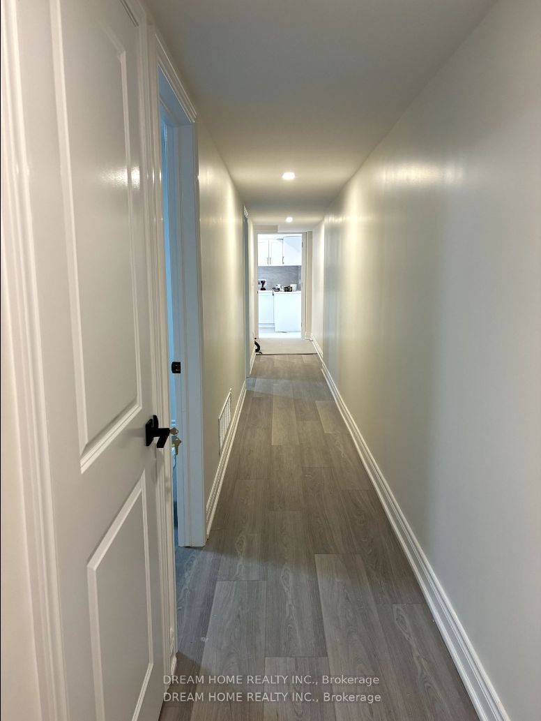 #b03 - 643 Bathurst Street Property Photo 1