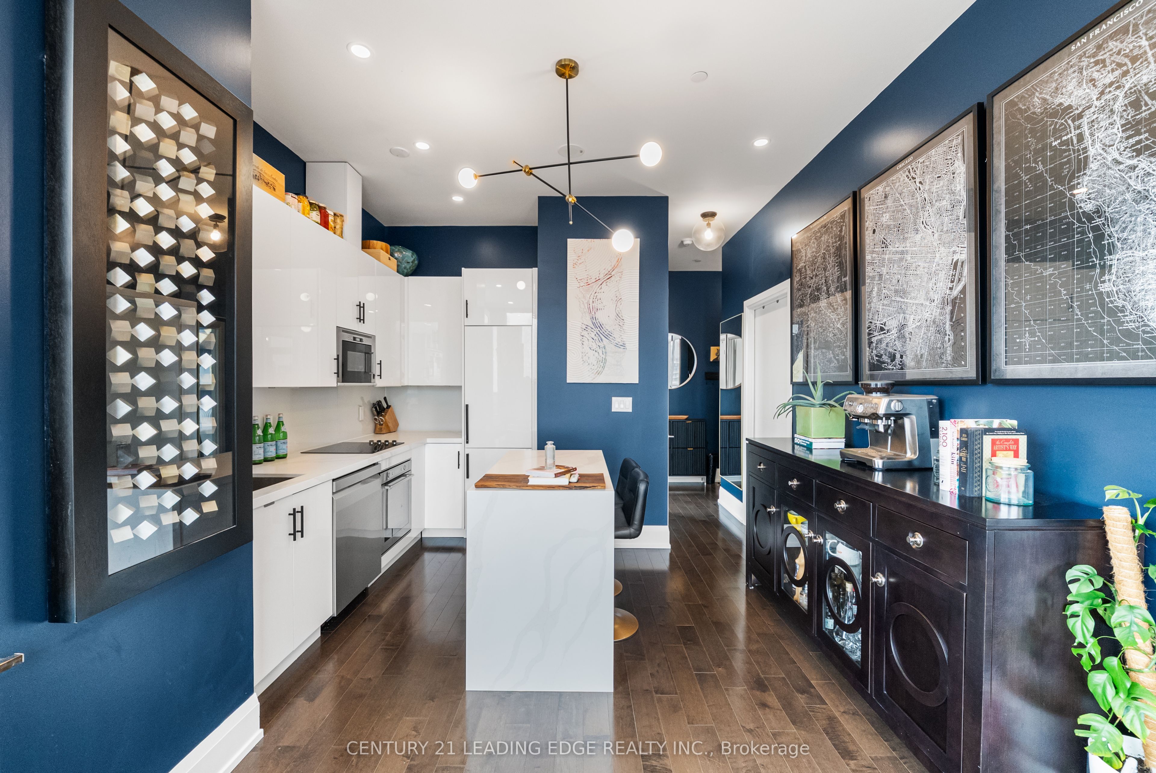 #ph203 - 460 Adelaide Street Property Photo 7