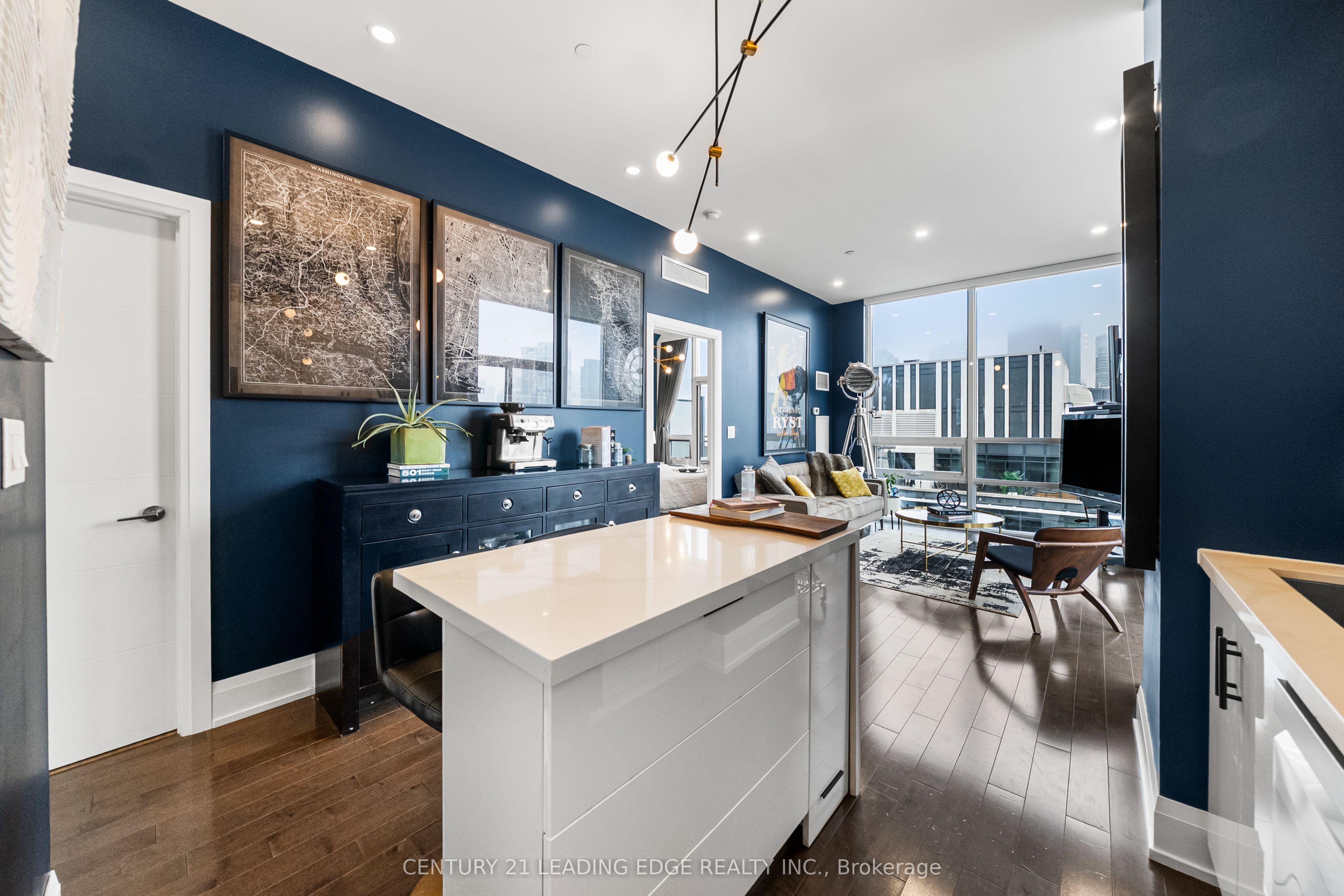 #ph203 - 460 Adelaide Street Property Photo 10