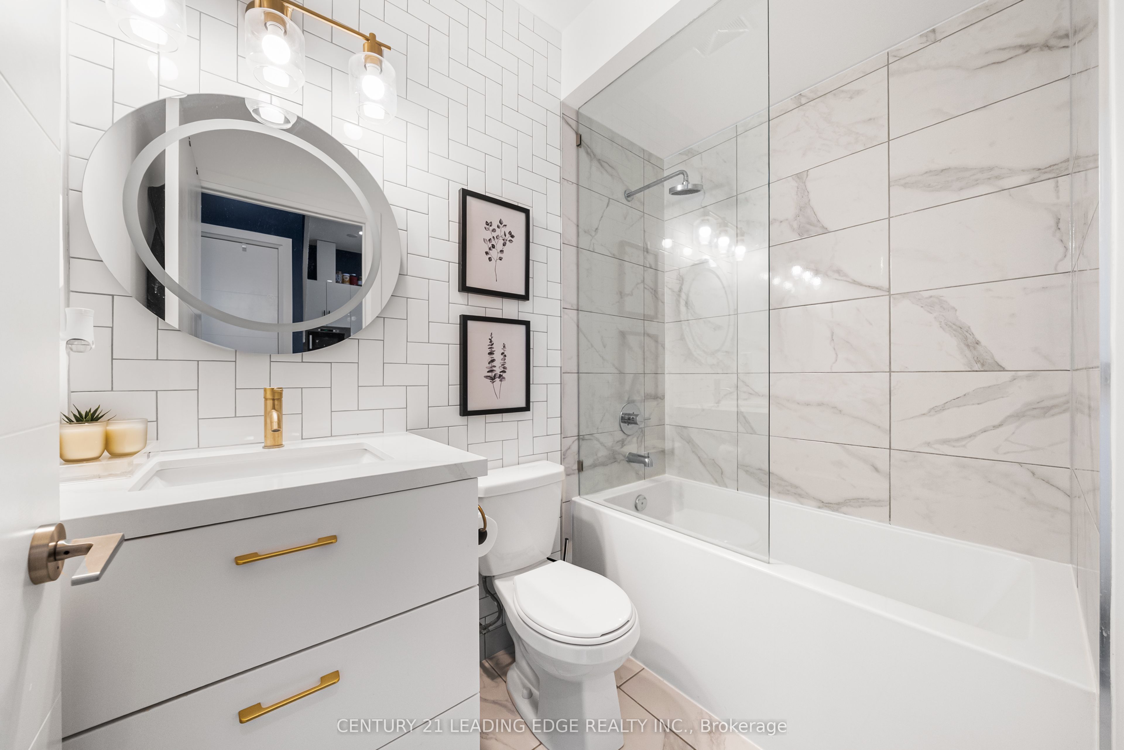 #ph203 - 460 Adelaide Street Property Photo 22