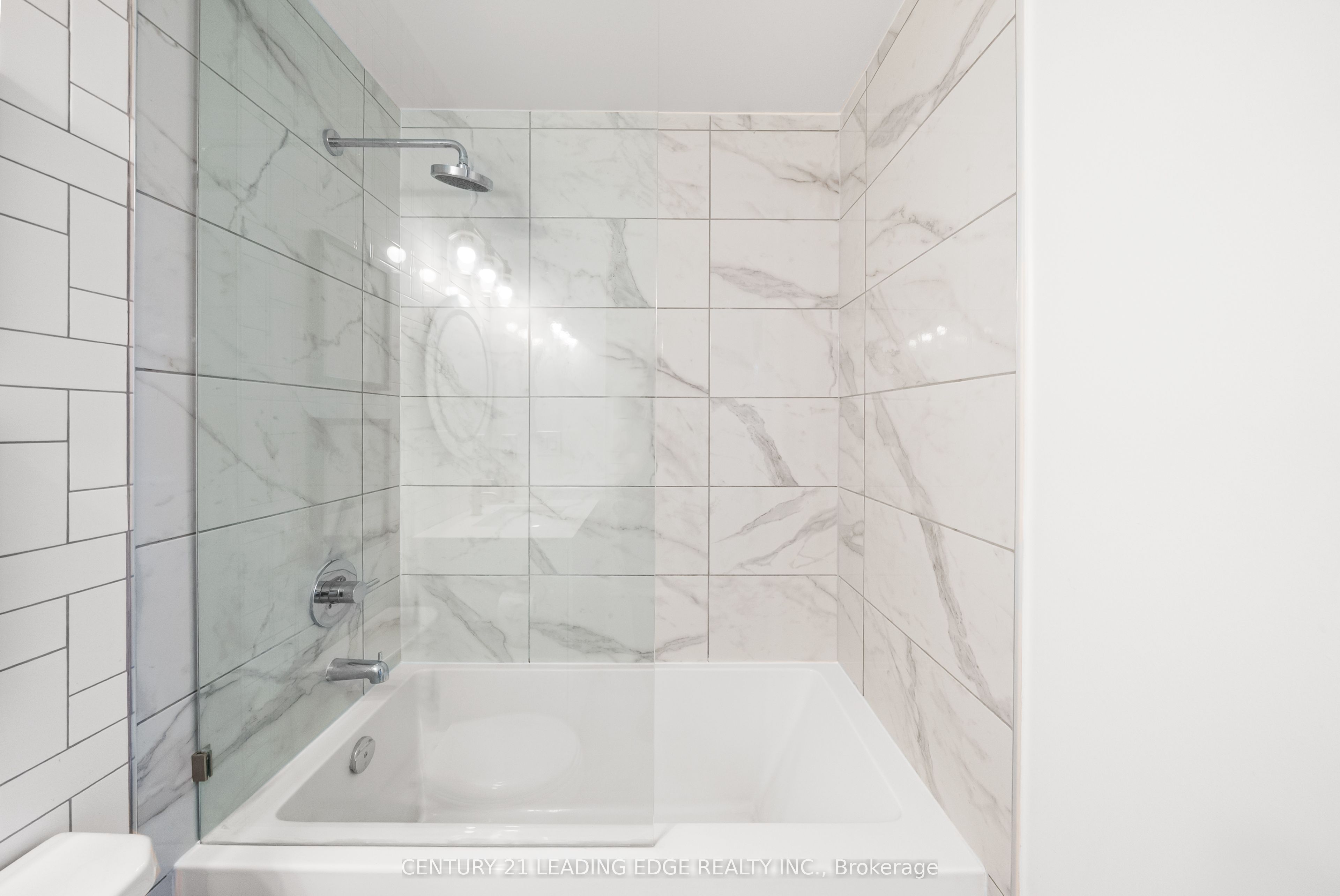 #ph203 - 460 Adelaide Street Property Photo 23