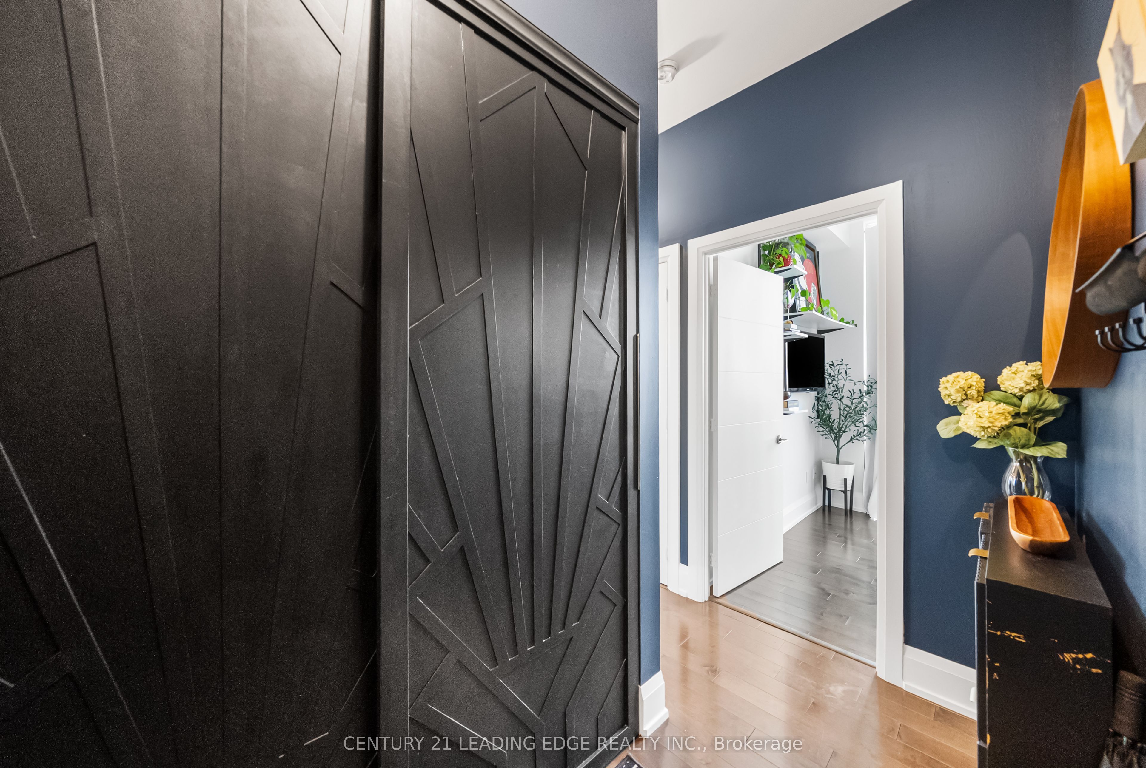 #ph203 - 460 Adelaide Street Property Photo 24