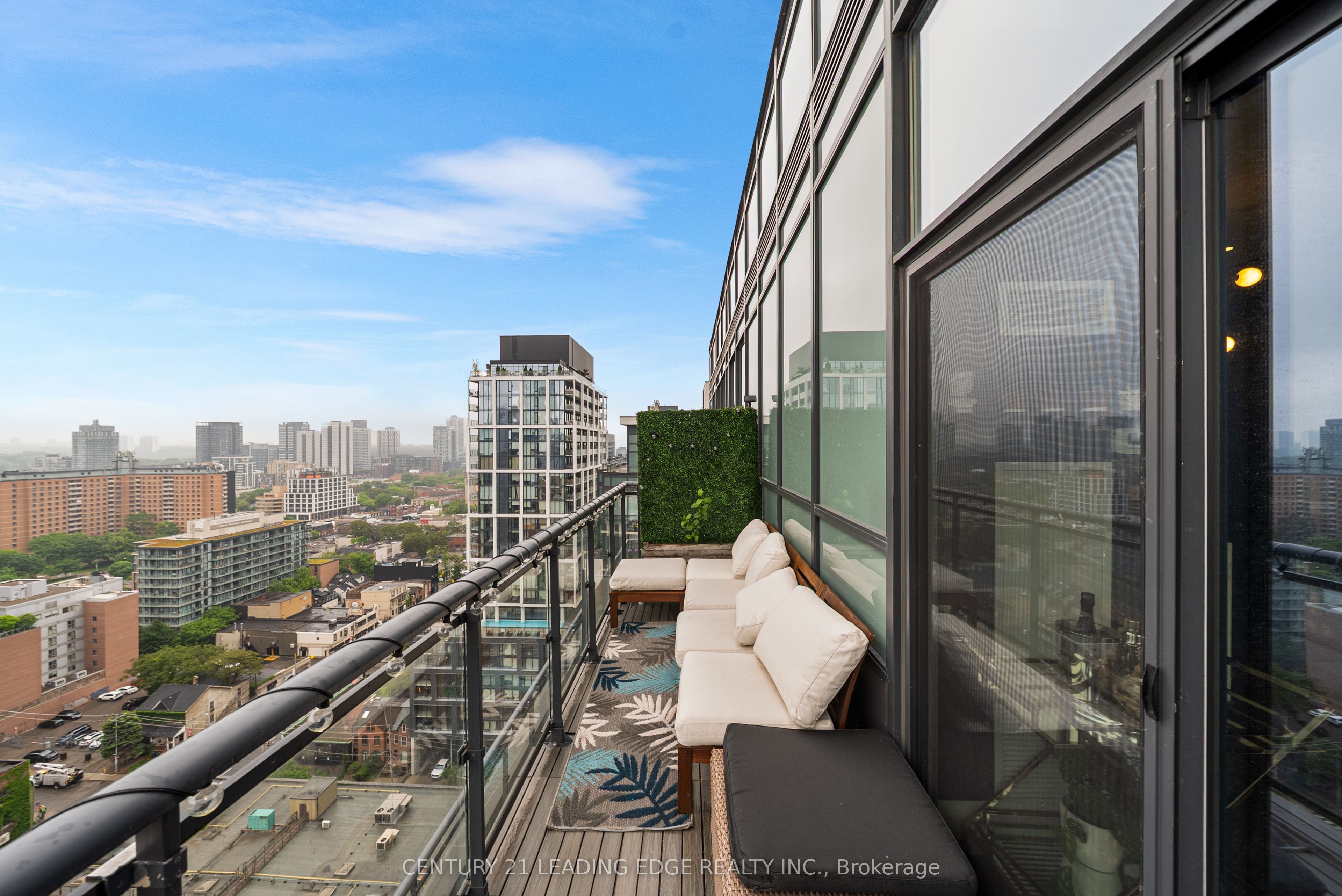 #ph203 - 460 Adelaide Street Property Photo 28