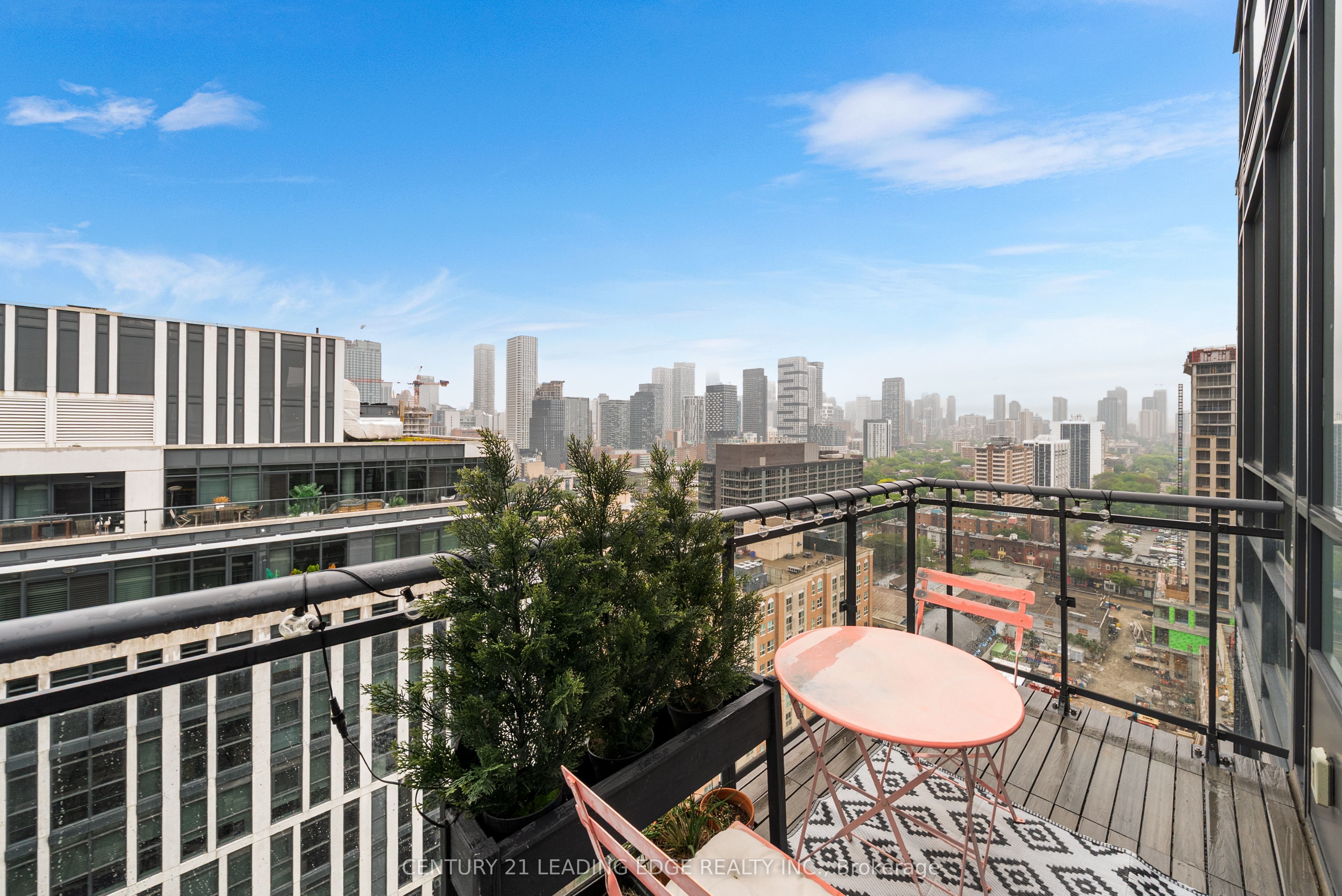 #ph203 - 460 Adelaide Street Property Photo 34