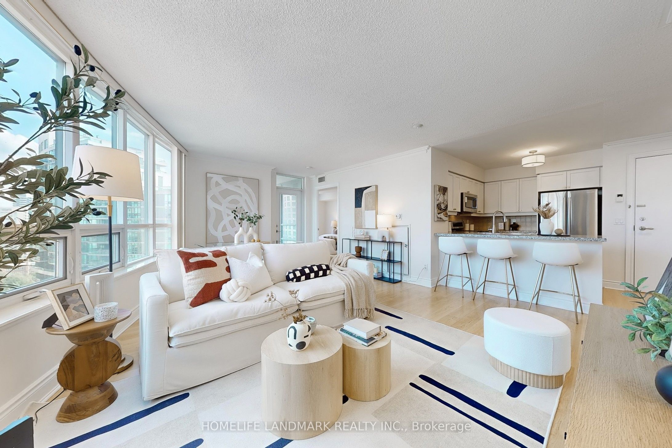 #1405 - 15 Greenview Avenue Property Photo 2