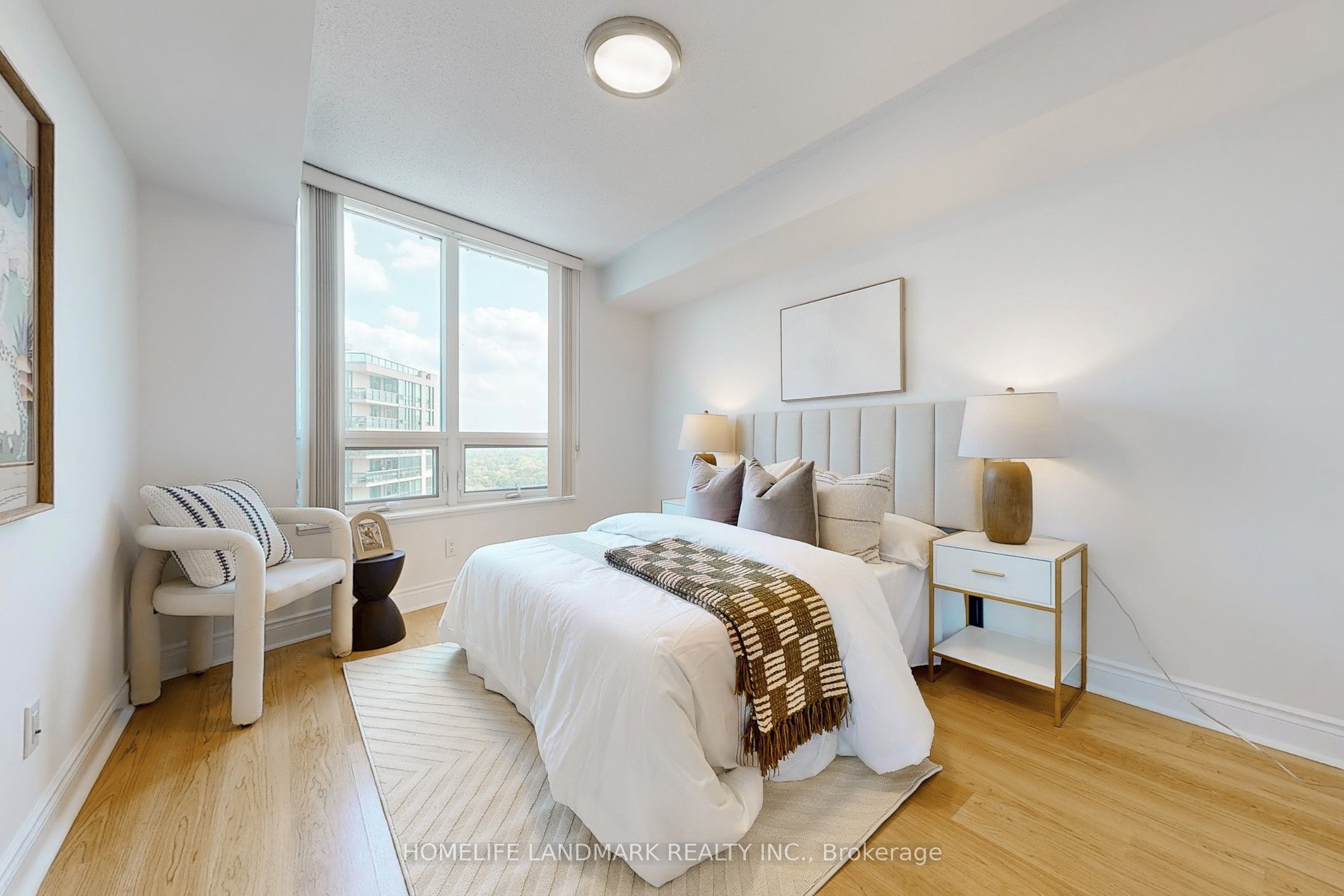 #1405 - 15 Greenview Avenue Property Photo 8