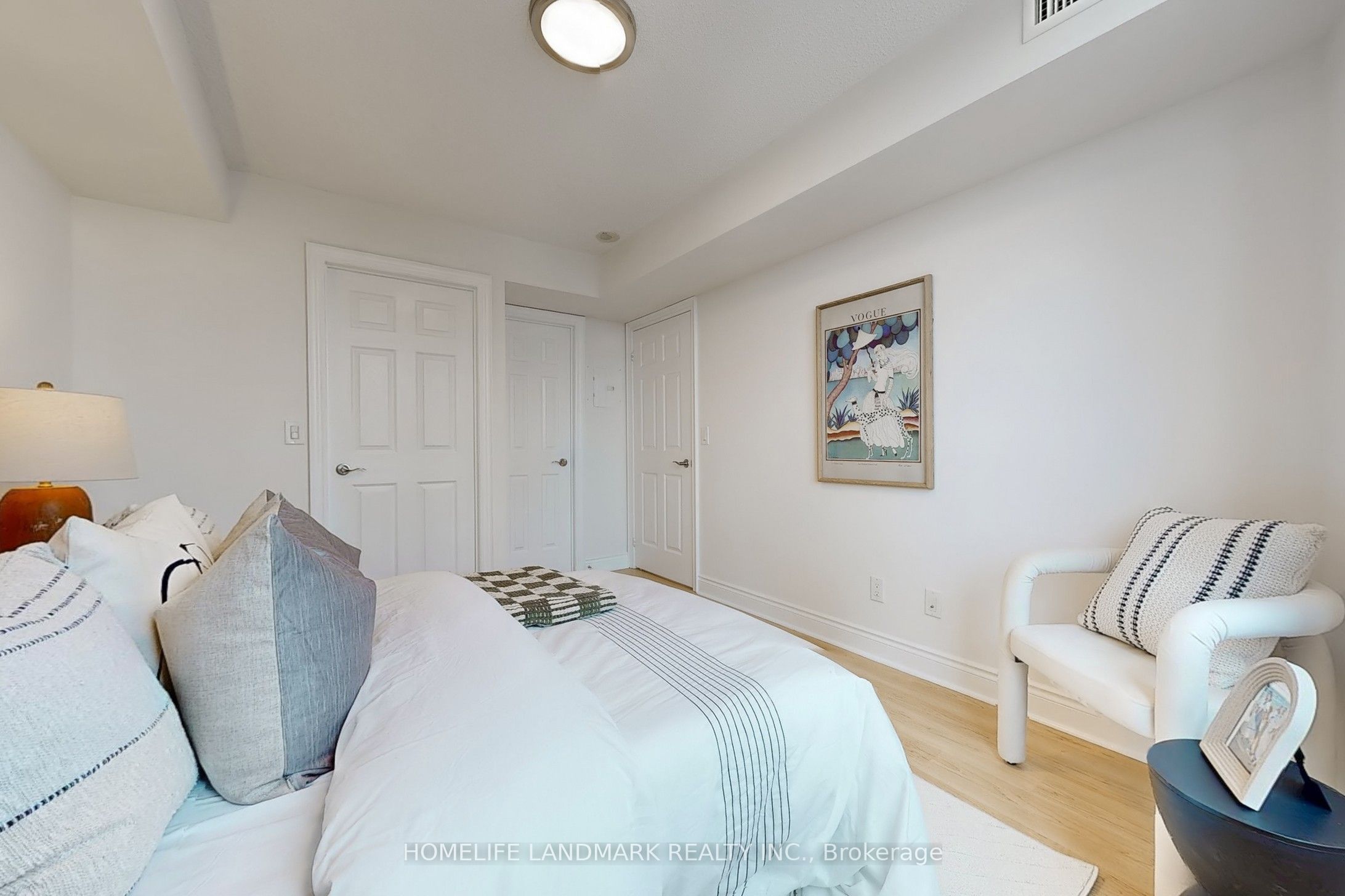 #1405 - 15 Greenview Avenue Property Photo 9