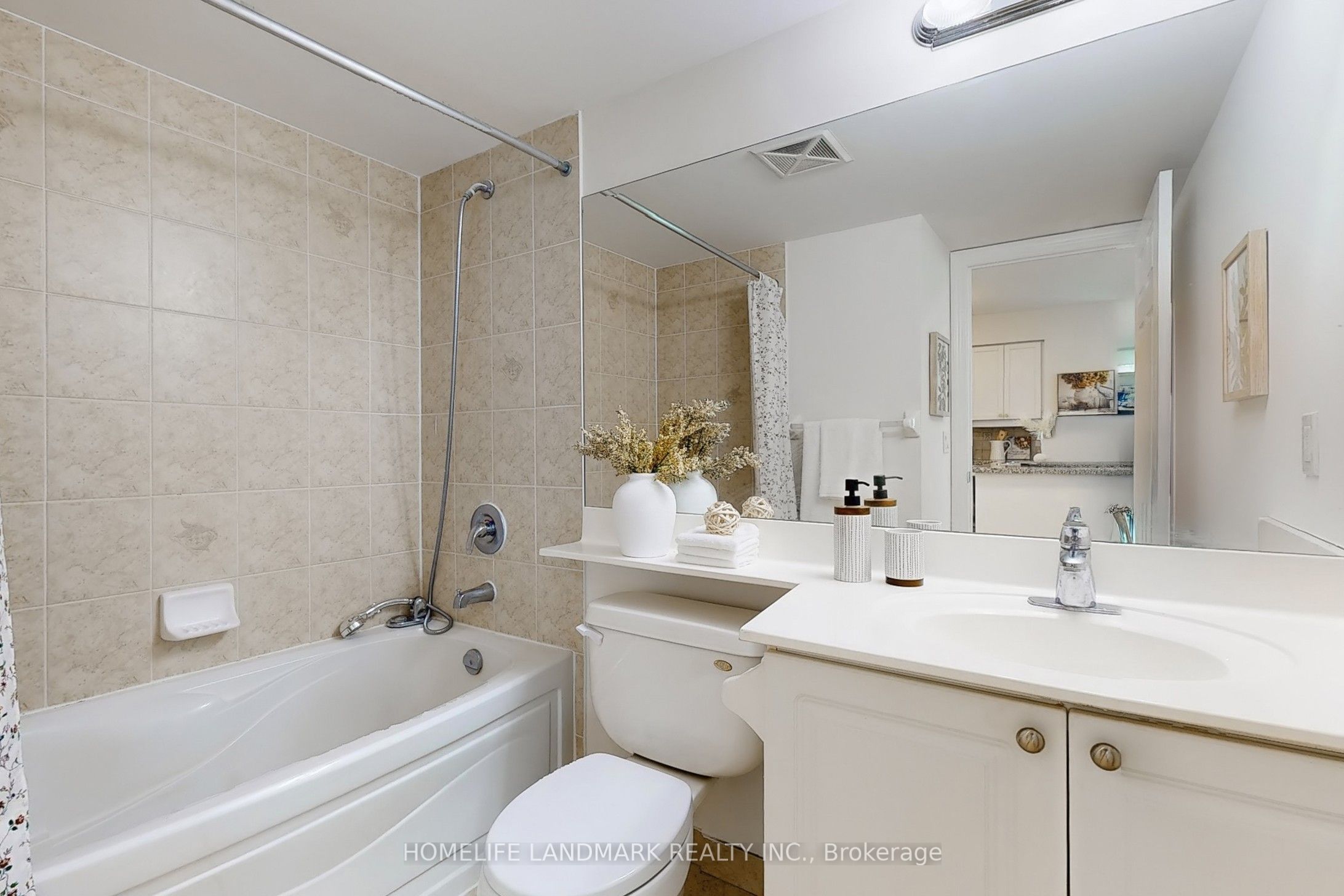 #1405 - 15 Greenview Avenue Property Photo 14