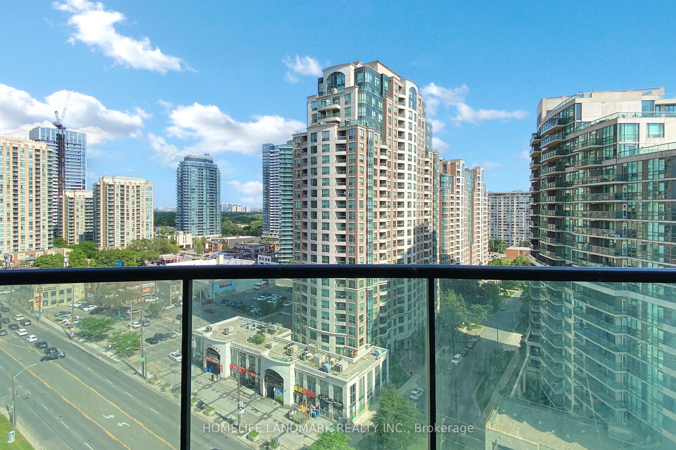 #1405 - 15 Greenview Avenue Property Photo 16