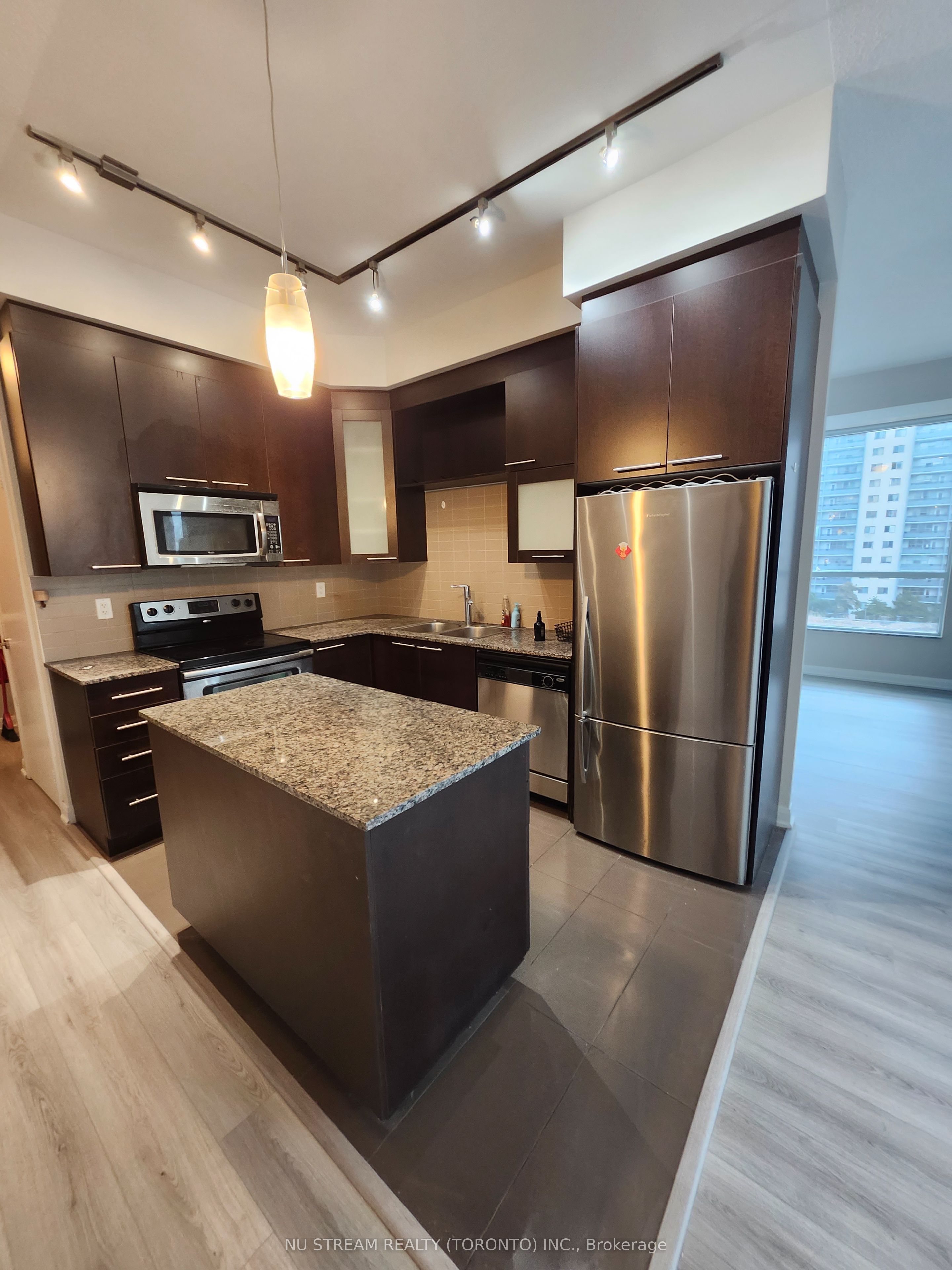 #504 - 500 Sherbourne Street Property Photo 5