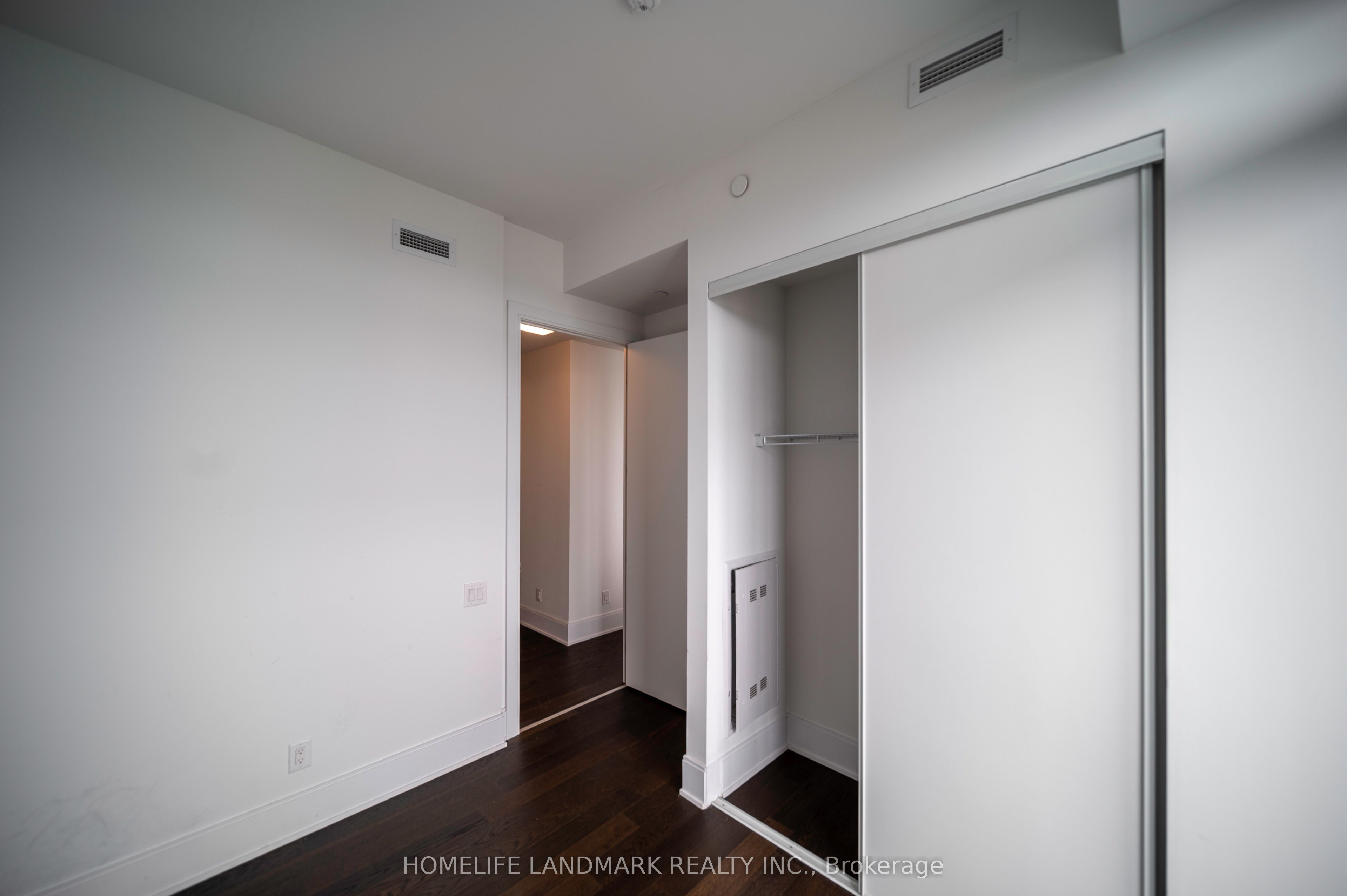 #5101 - 50 Charles Street Property Photo 7