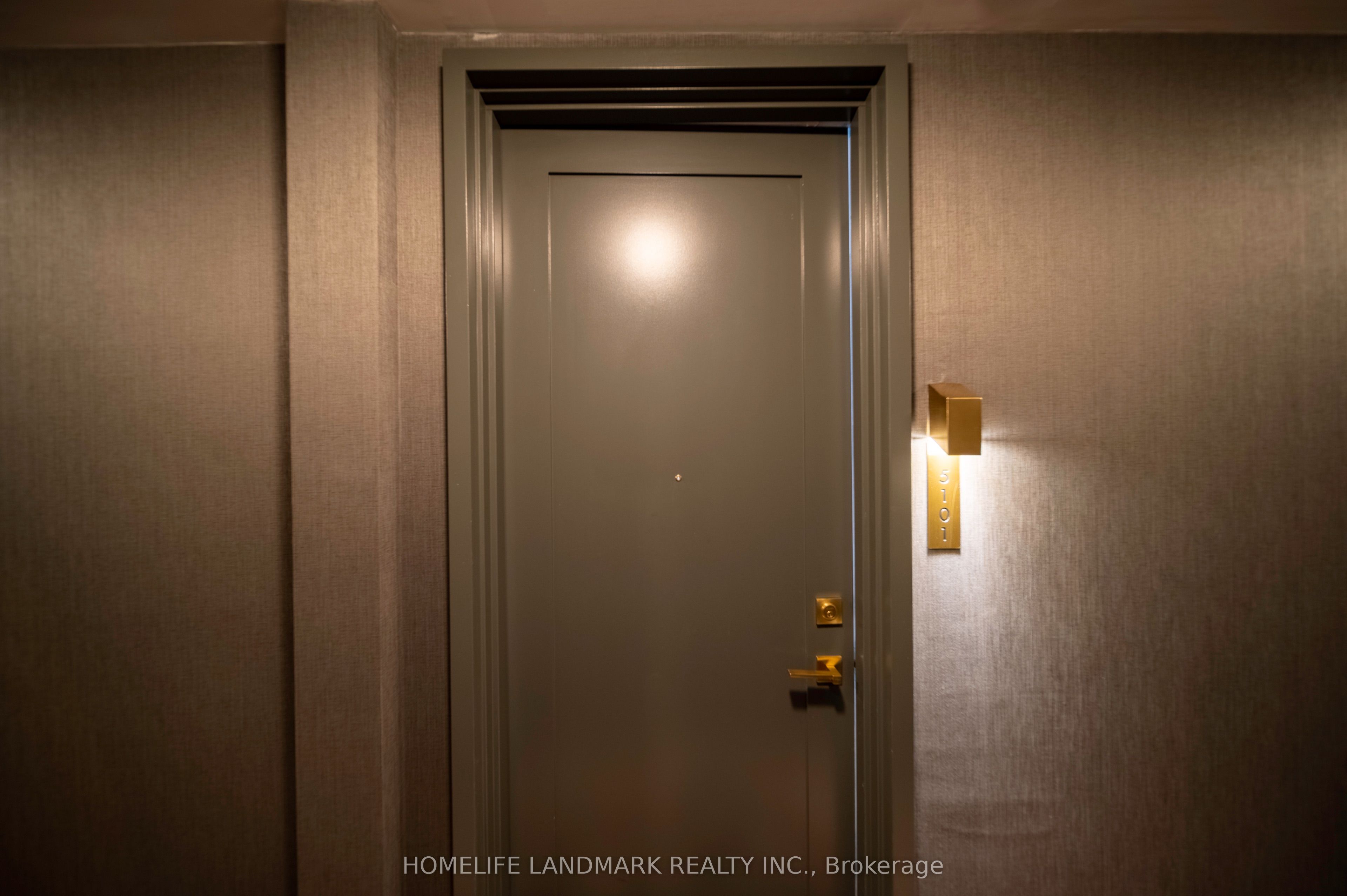 #5101 - 50 Charles Street Property Photo 18