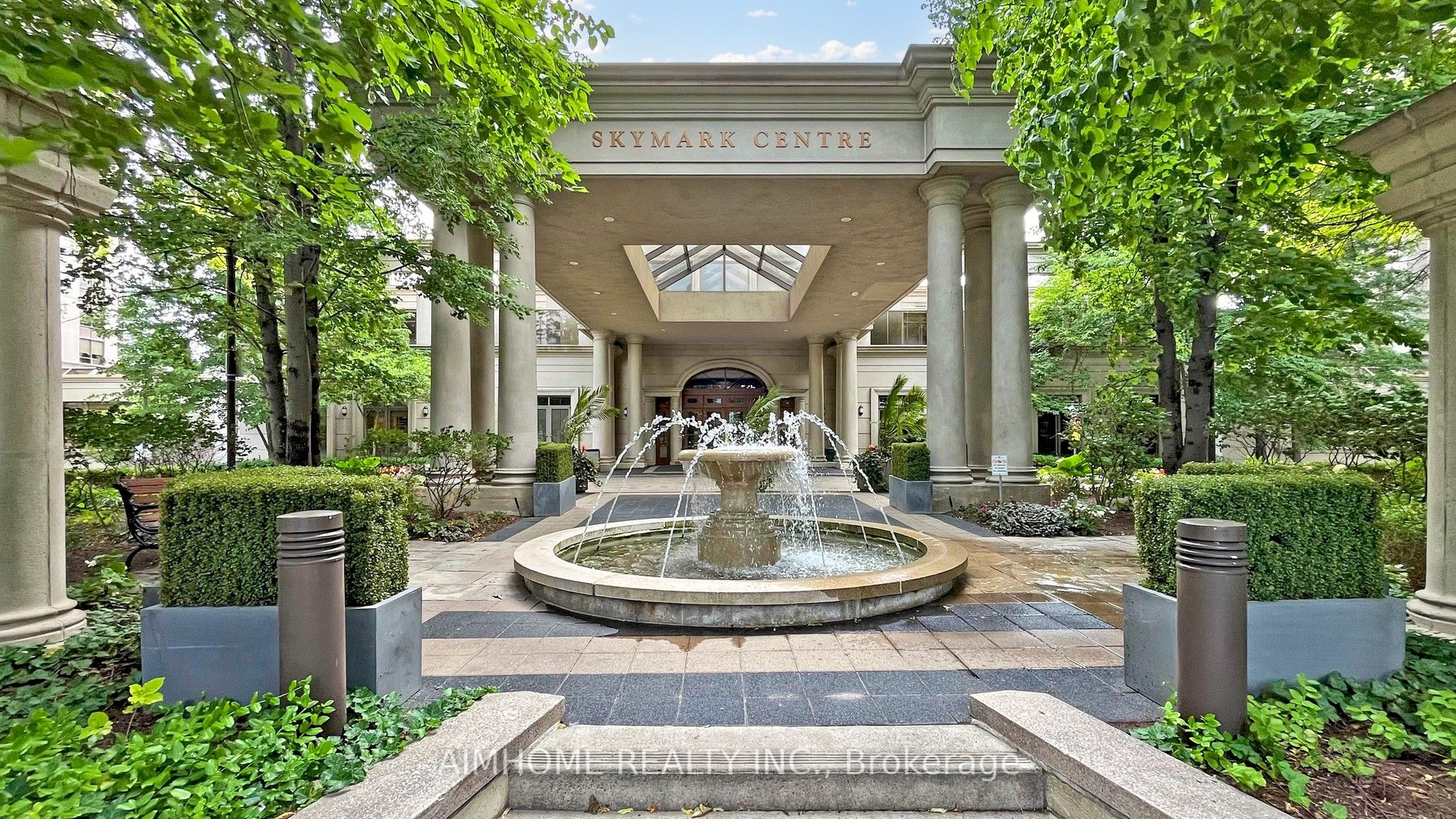#1712 - 78 Harrison Garden Boulevard Property Photo 2