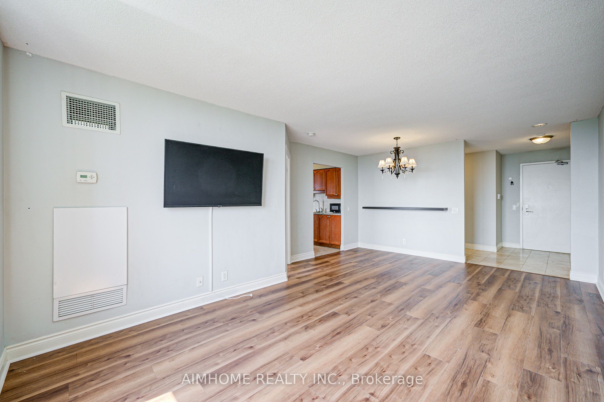 #1712 - 78 Harrison Garden Boulevard Property Photo 12