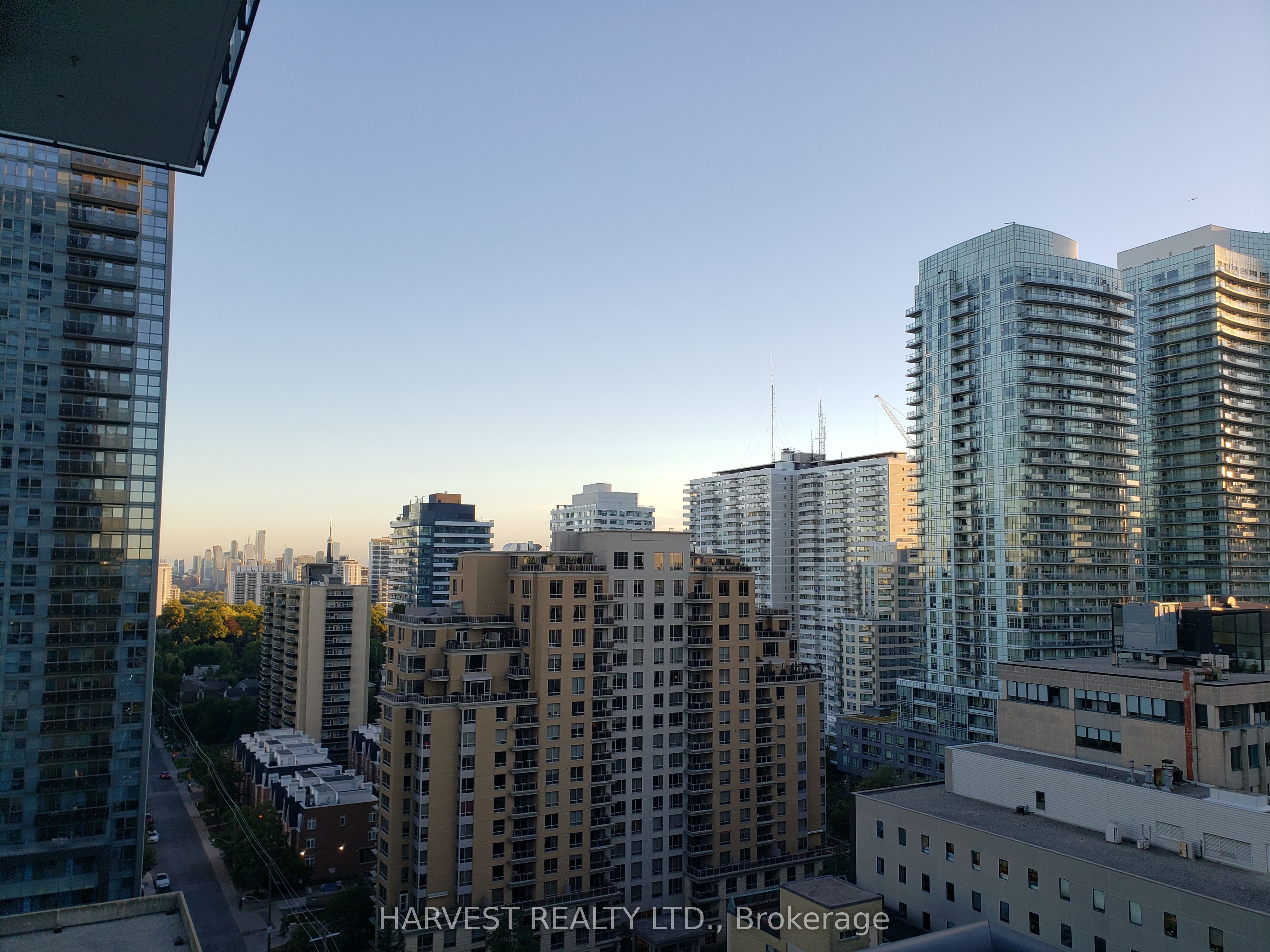 #1513 - 185 Roehampton Avenue Property Photo 13